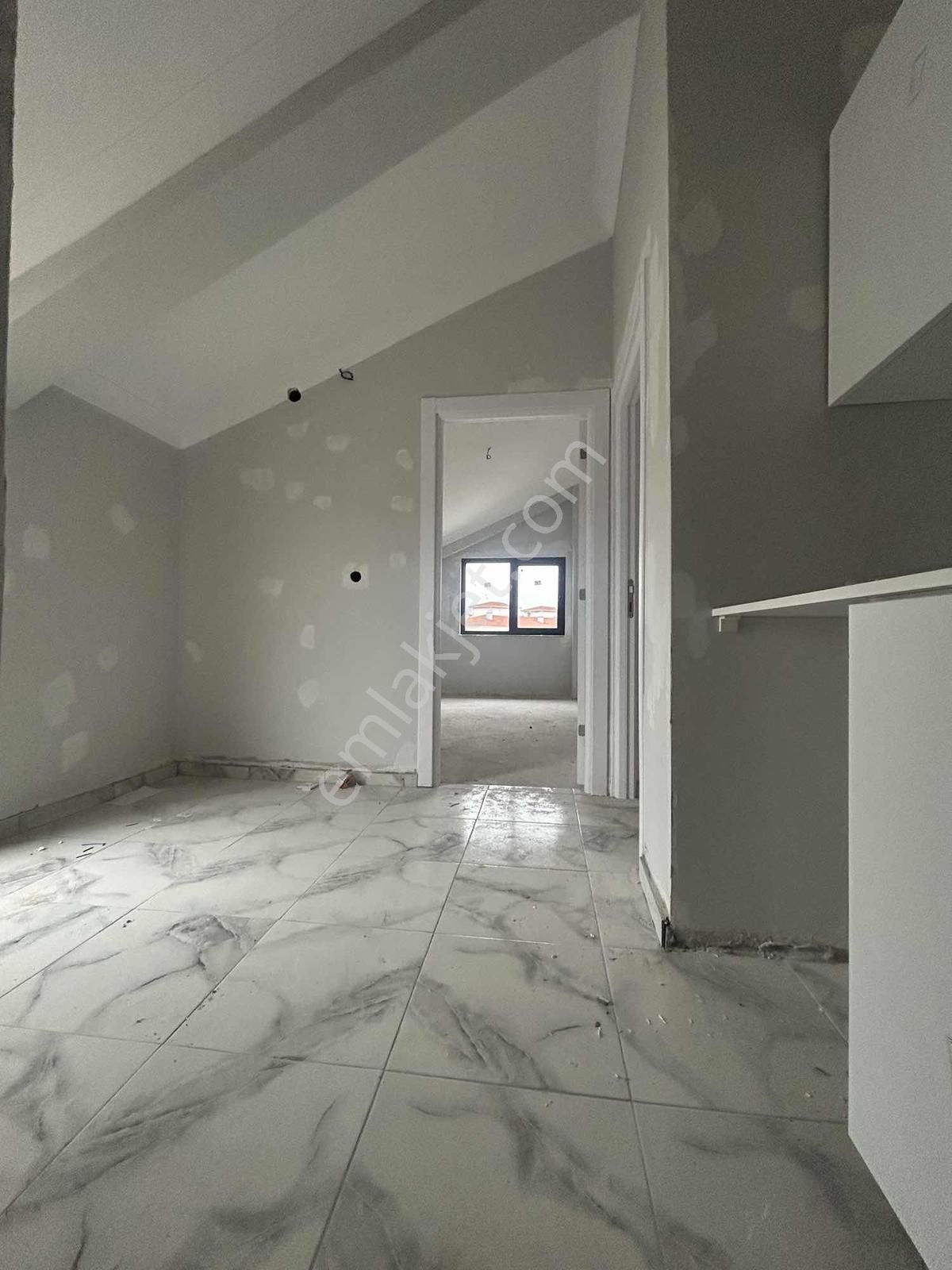 Altıeylül Gop Mahallesinde Satılık 2 Adet Dubleks Daire - Görsel 2