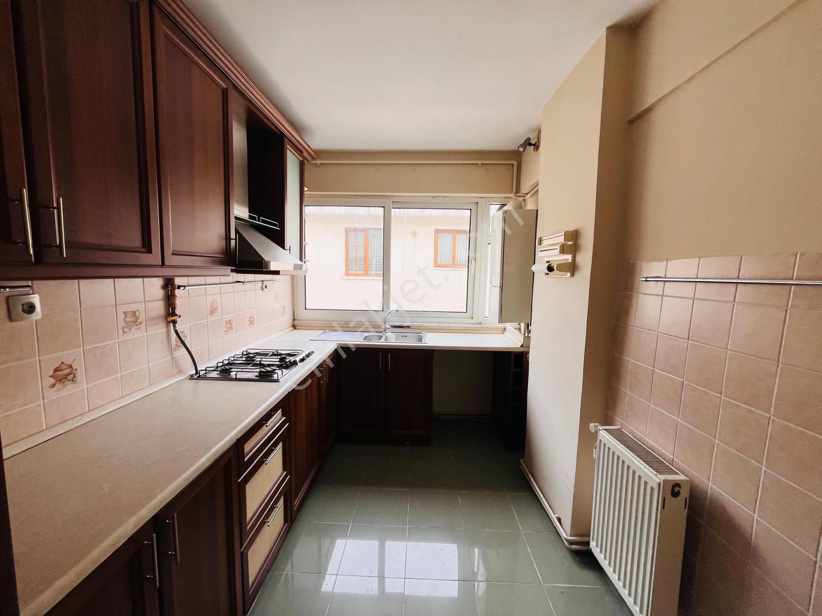 Göztepe Merdivenköy'de Şehir Hastanesine Minibüse.yakın 3+1 Asansörlü Otoparklı - Görsel 2