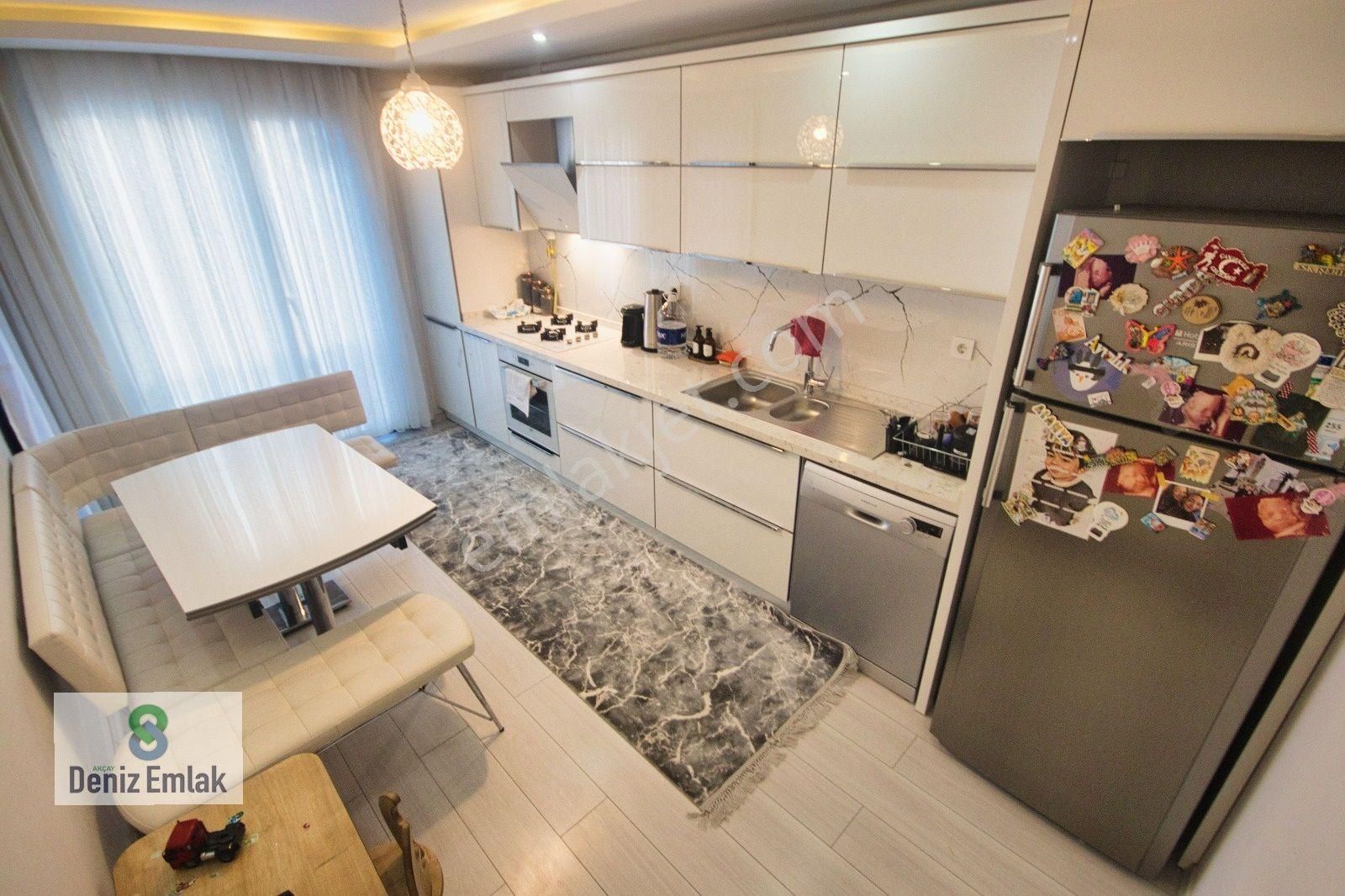 Denizden Akçayda Havuzlu Ebeveynli Otoparklı Satılık 2+1 Daire. - Görsel 8