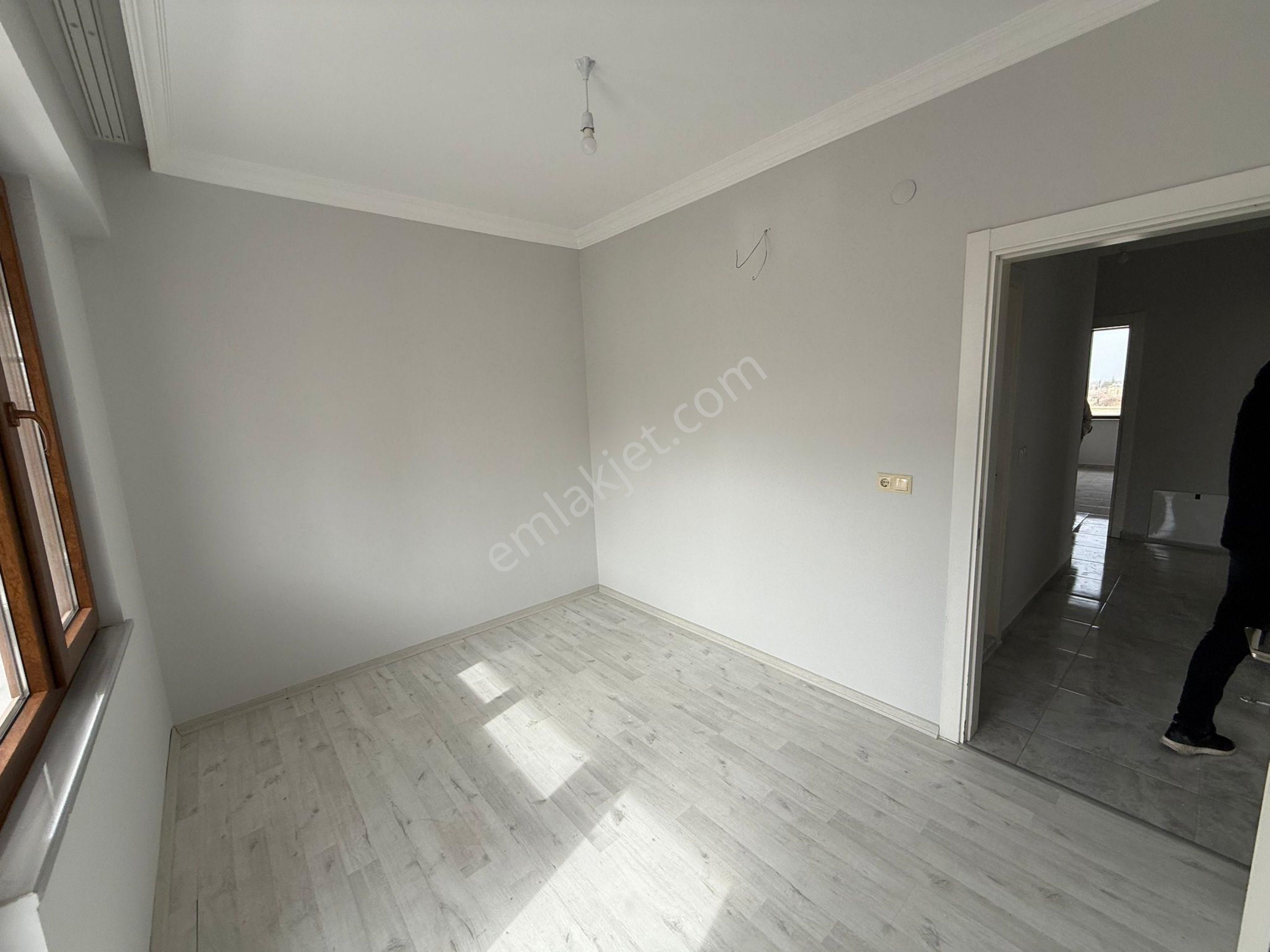 Rota’dan Kiralık Yarenler Mah. Ara Kat Güney Cephe Ferah Garajlı Daire - Görsel 18