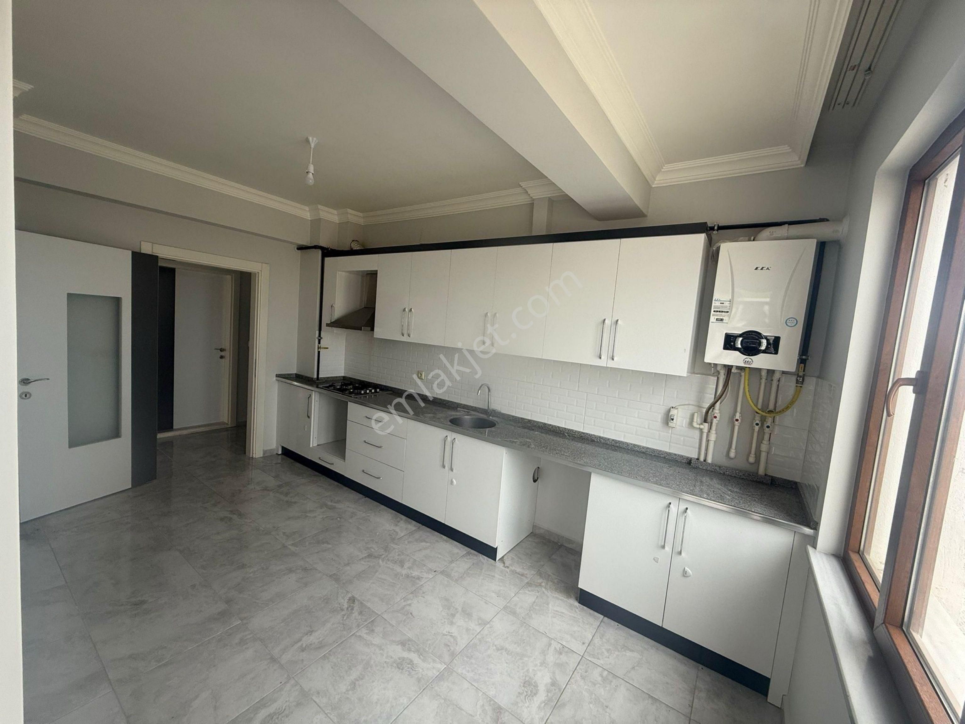 Rota’dan Kiralık Yarenler Mah. Ara Kat Güney Cephe Ferah Garajlı Daire