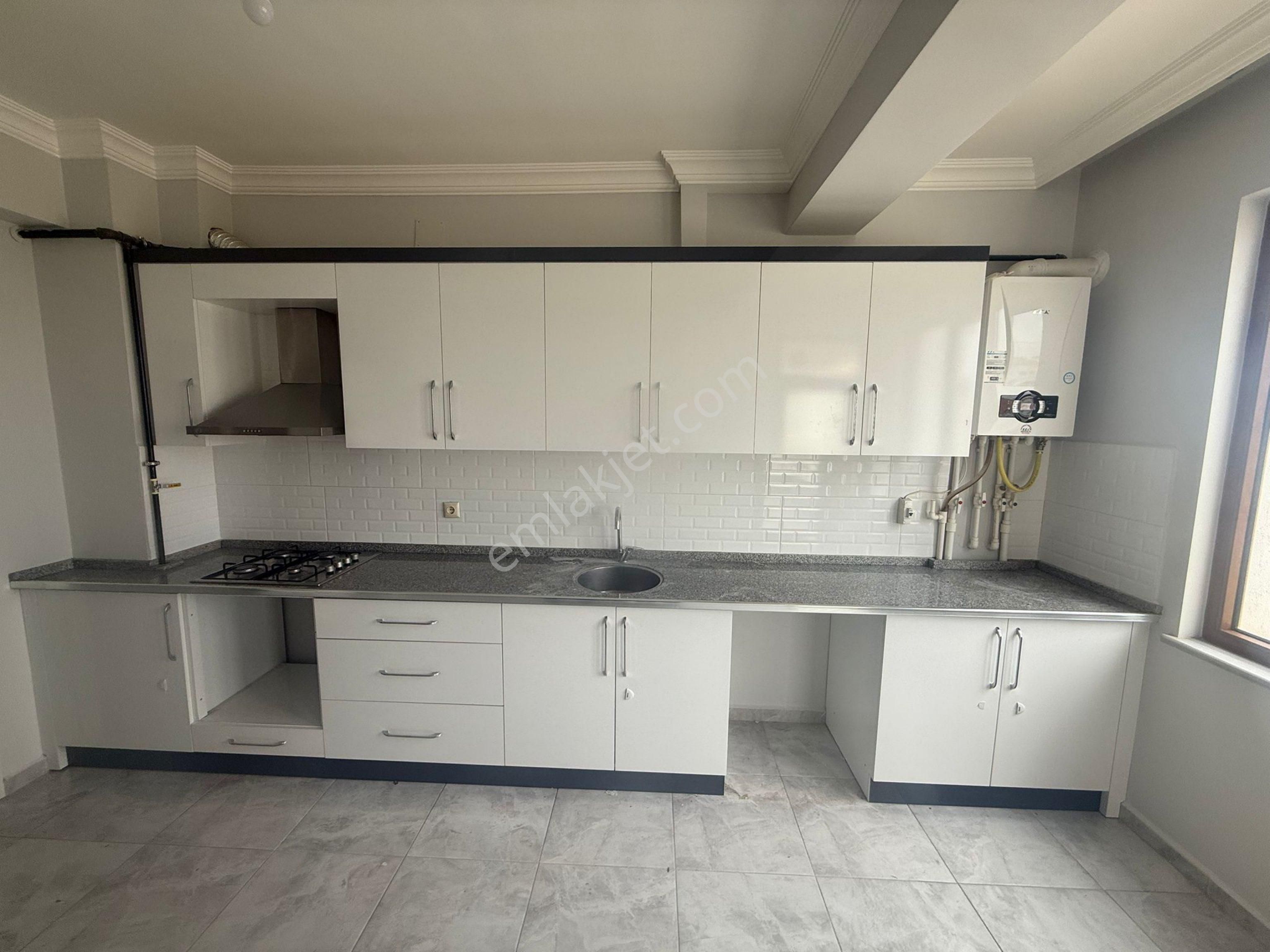 Rota’dan Kiralık Yarenler Mah. Ara Kat Güney Cephe Ferah Garajlı Daire - Görsel 3