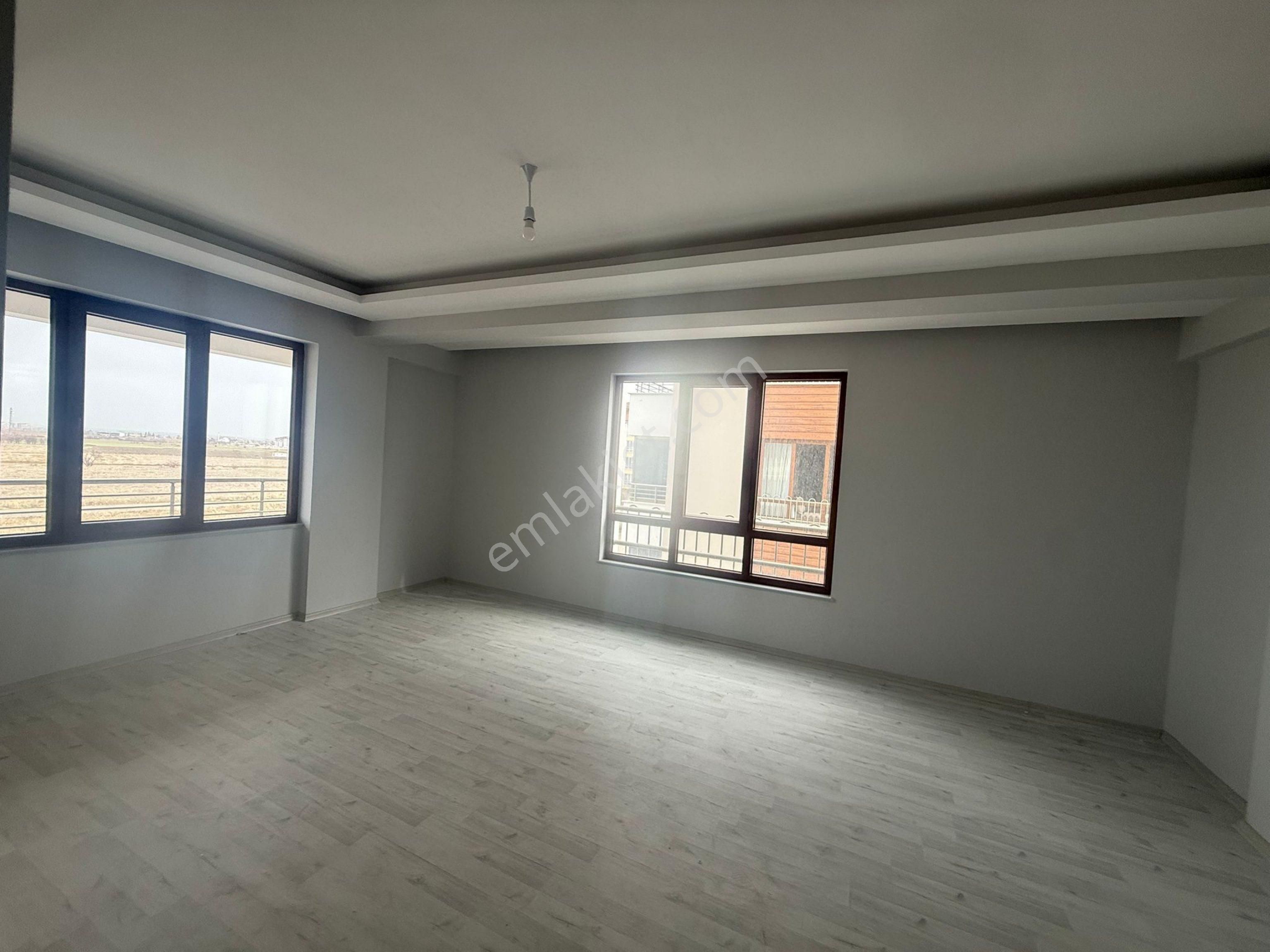 Rota’dan Kiralık Yarenler Mah. Ara Kat Güney Cephe Ferah Garajlı Daire - Görsel 6