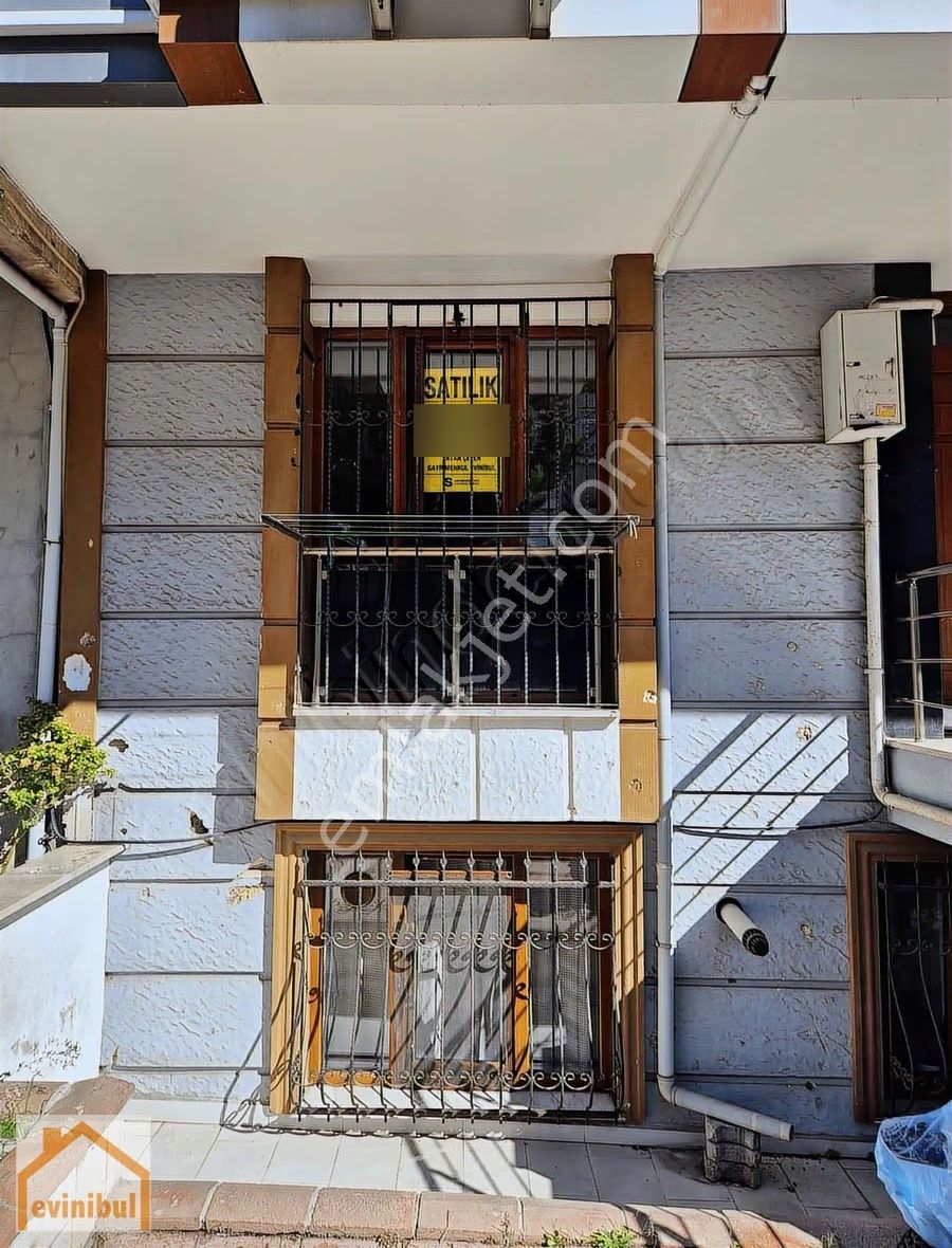Evinibul'dan İskanlı Ayrı Mutfaklı 2+1 Boş Daire