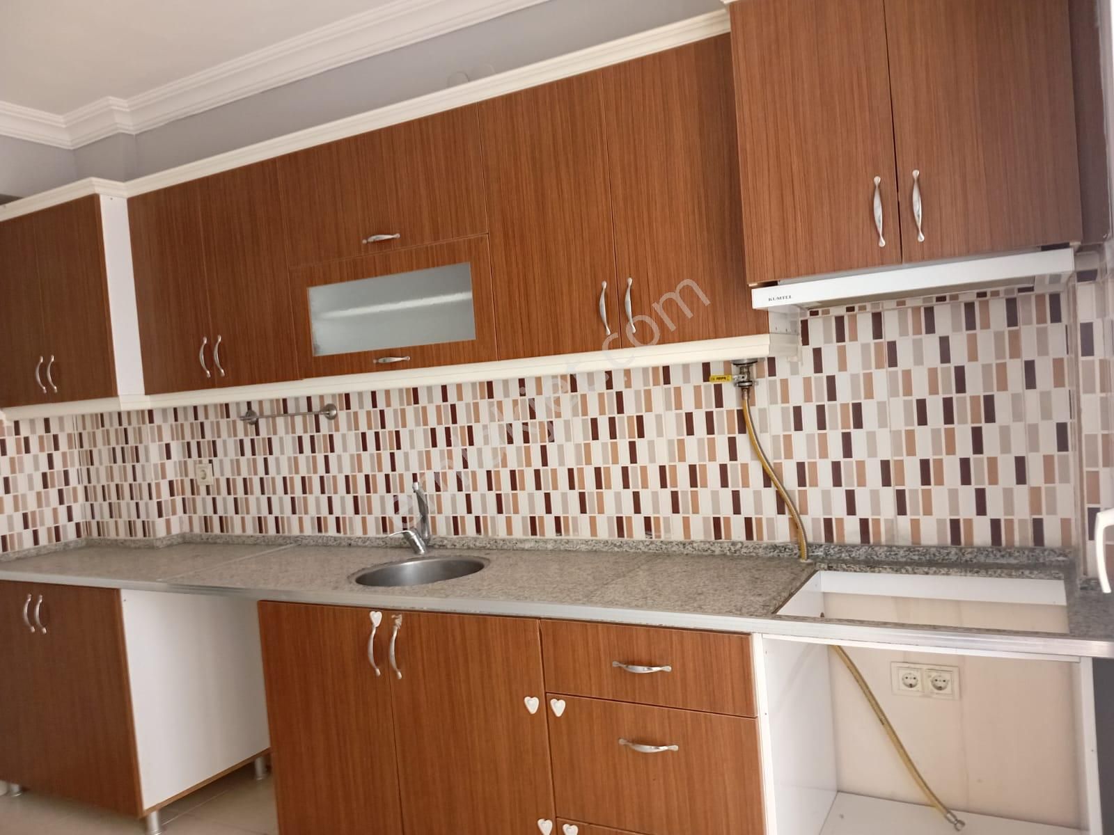 Merkezi Konumda, Masrafsız, 80 M² Geniş 2+1 Daire! - Görsel 2