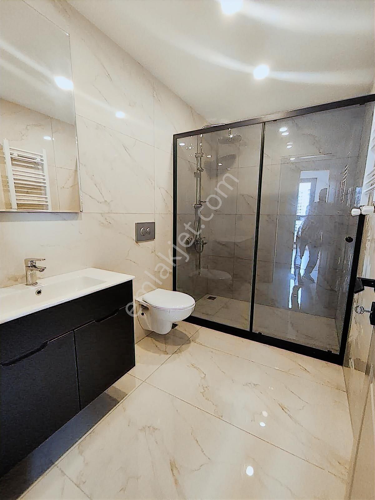 Tece'de Site İçi Havuzlu Lüx 2+1 Kiralık Daire