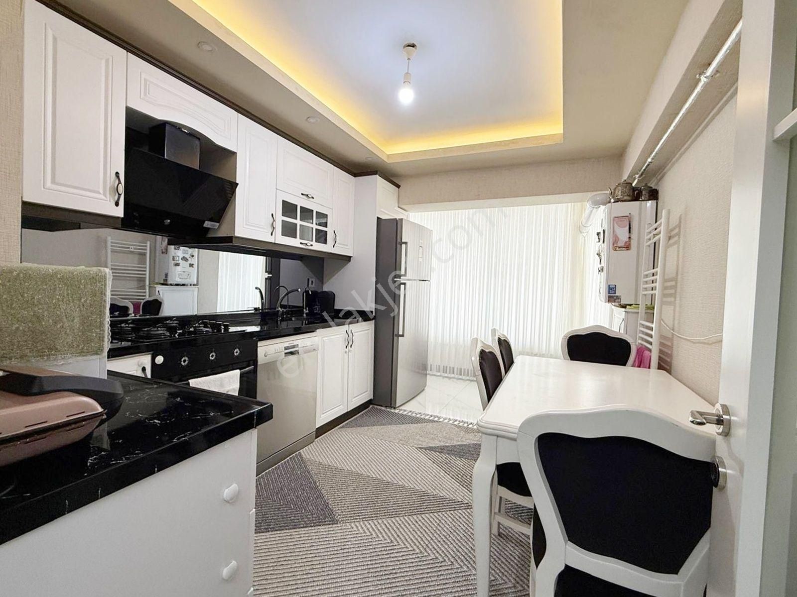 Kalecik Emlak'tan Modern Tasarımlı Ful Yapılı Asansörlü 3+1 120m² - Görsel 4