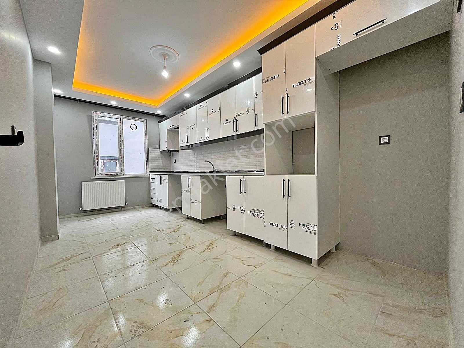 Az-er Yapıdan Satılık İskanlı Kapalı Otoparklı 3+1 Ara Kat Daire - Görsel 9
