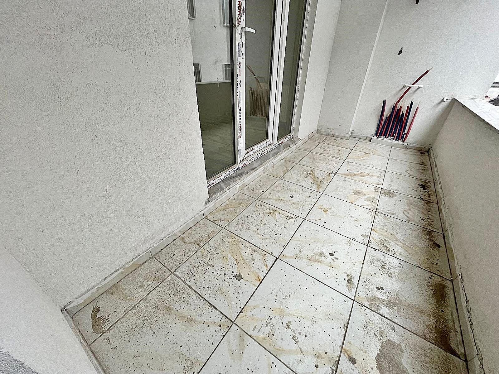 Az-er Yapıdan Satılık İskanlı Kapalı Otoparklı 3+1 Ara Kat Daire - Görsel 12