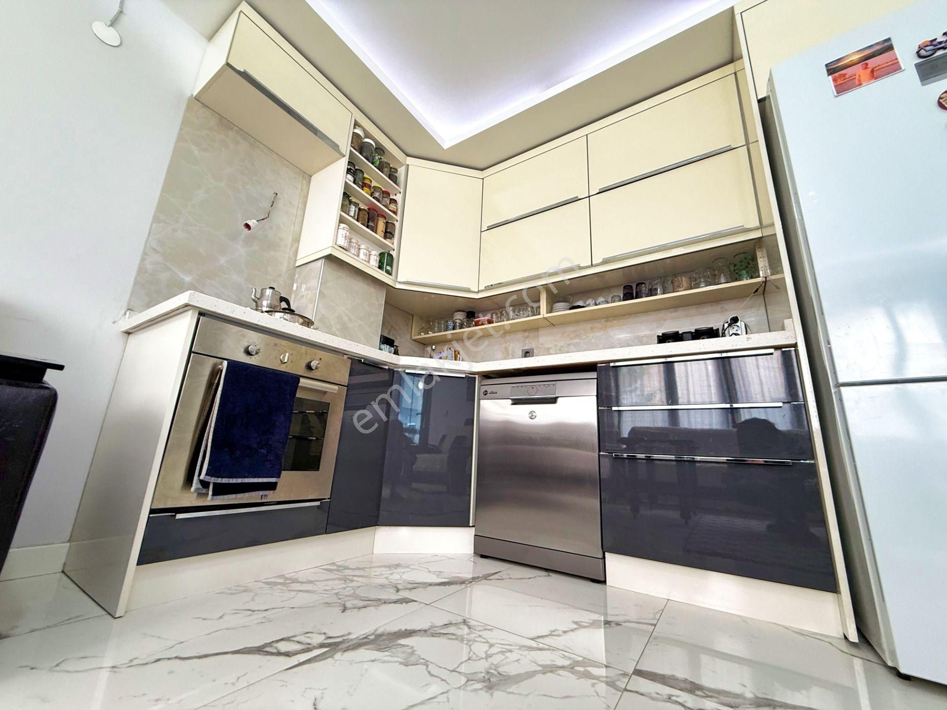 🛑🛑aktif'ten Akçay Merkezde Satılık Müstakil Tadında Cam Balkonlu 1+1daire