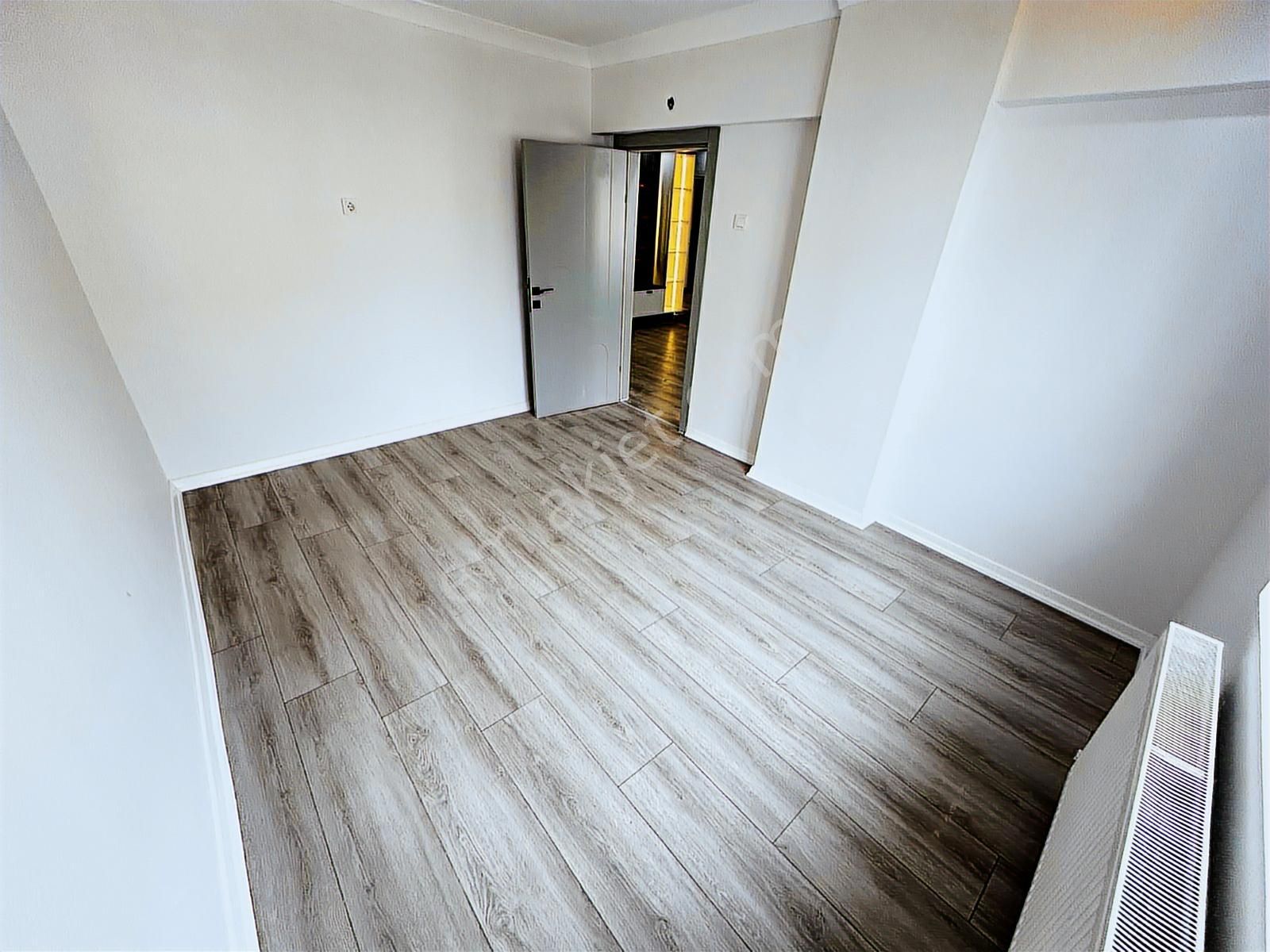 Plevne Mah'de 3+1 Ara Kat Ultra Lüx E.banyolu Giyinme Odalı Dair - Görsel 31