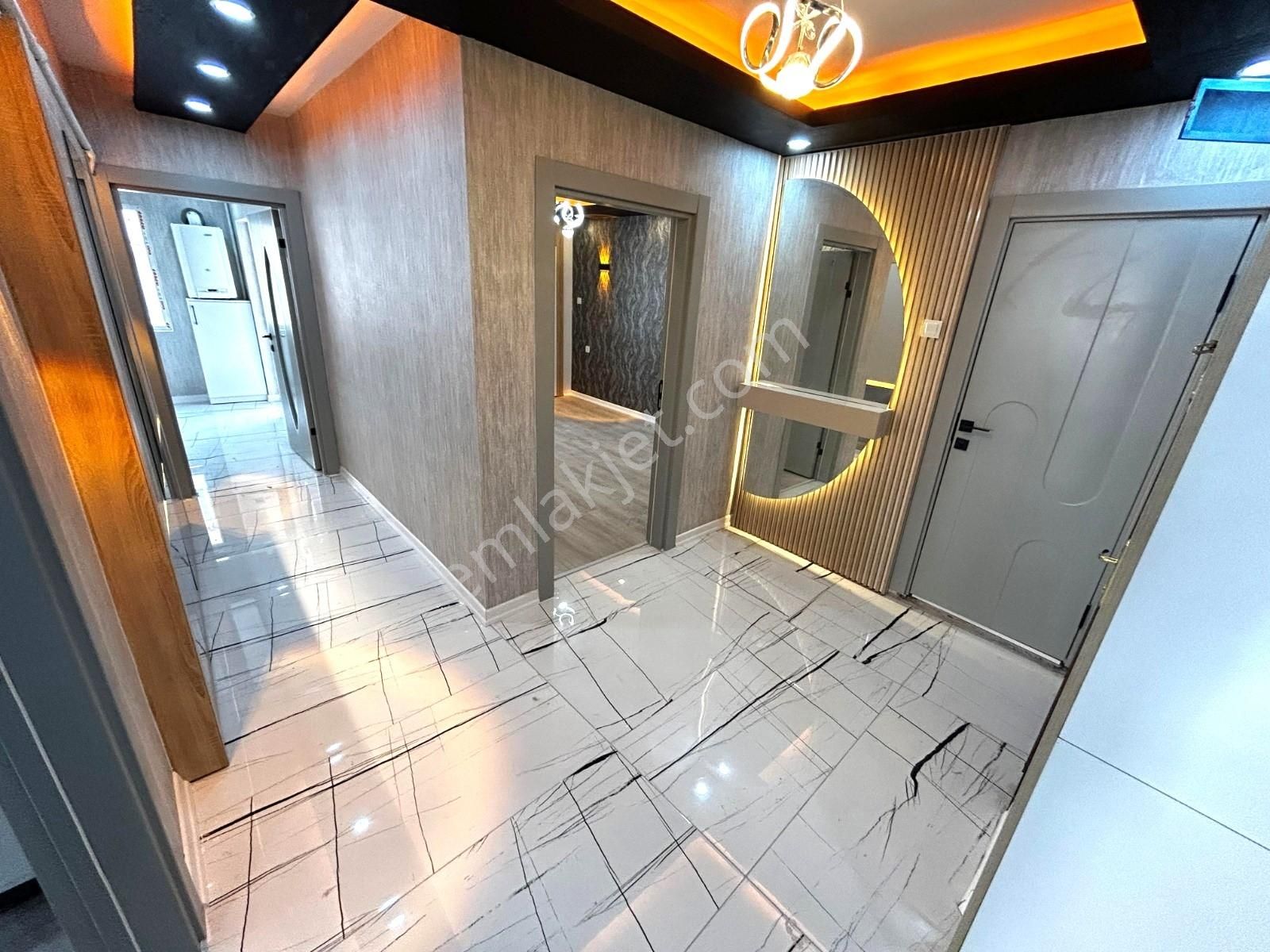 Plevne Mah'de 3+1 Ara Kat Ultra Lüx E.banyolu Giyinme Odalı Dair - Görsel 25