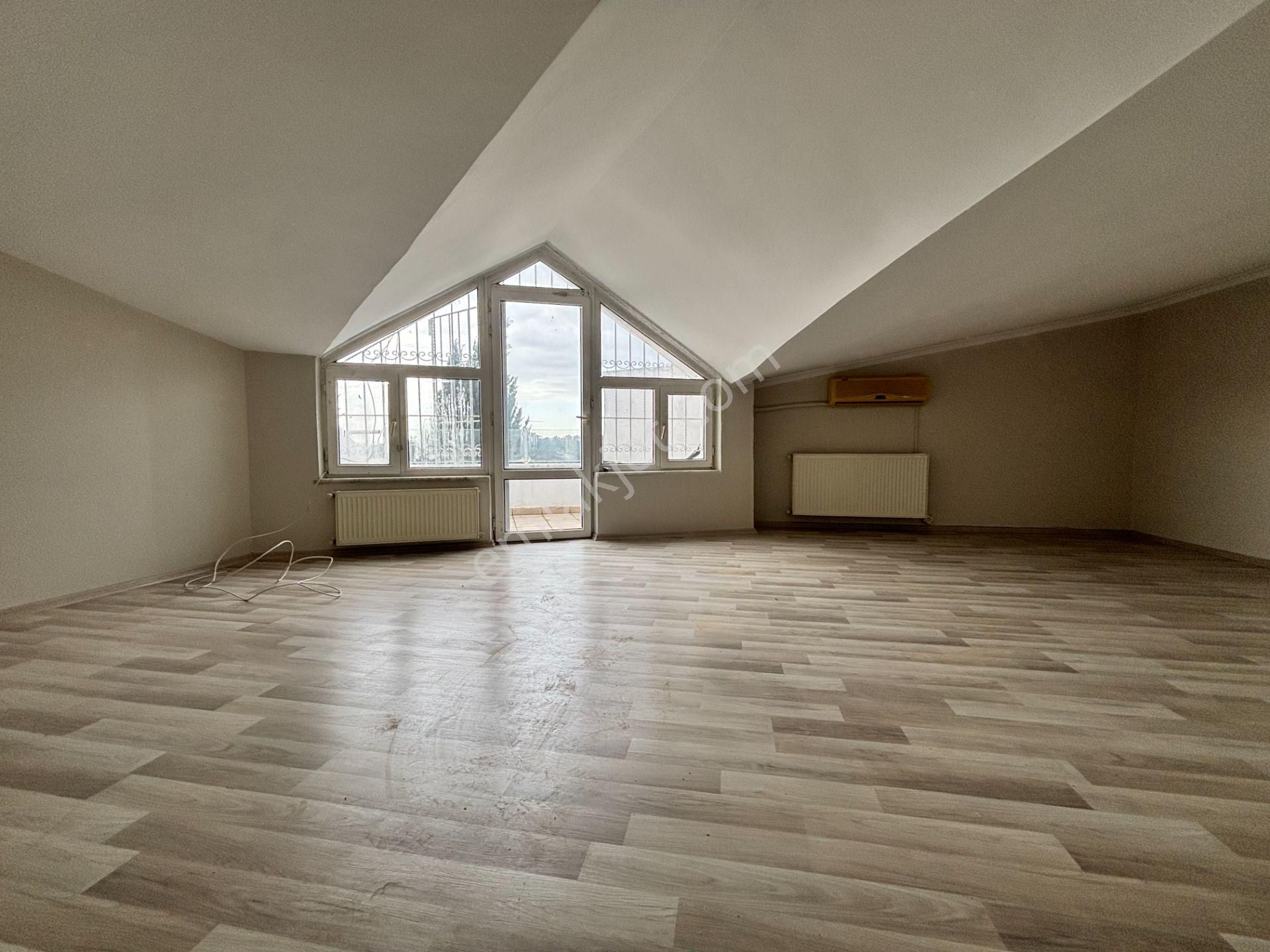 Ortaköy Boğaz Manzaralı Kiralık 3+2 Dubleks Daire - Görsel 24