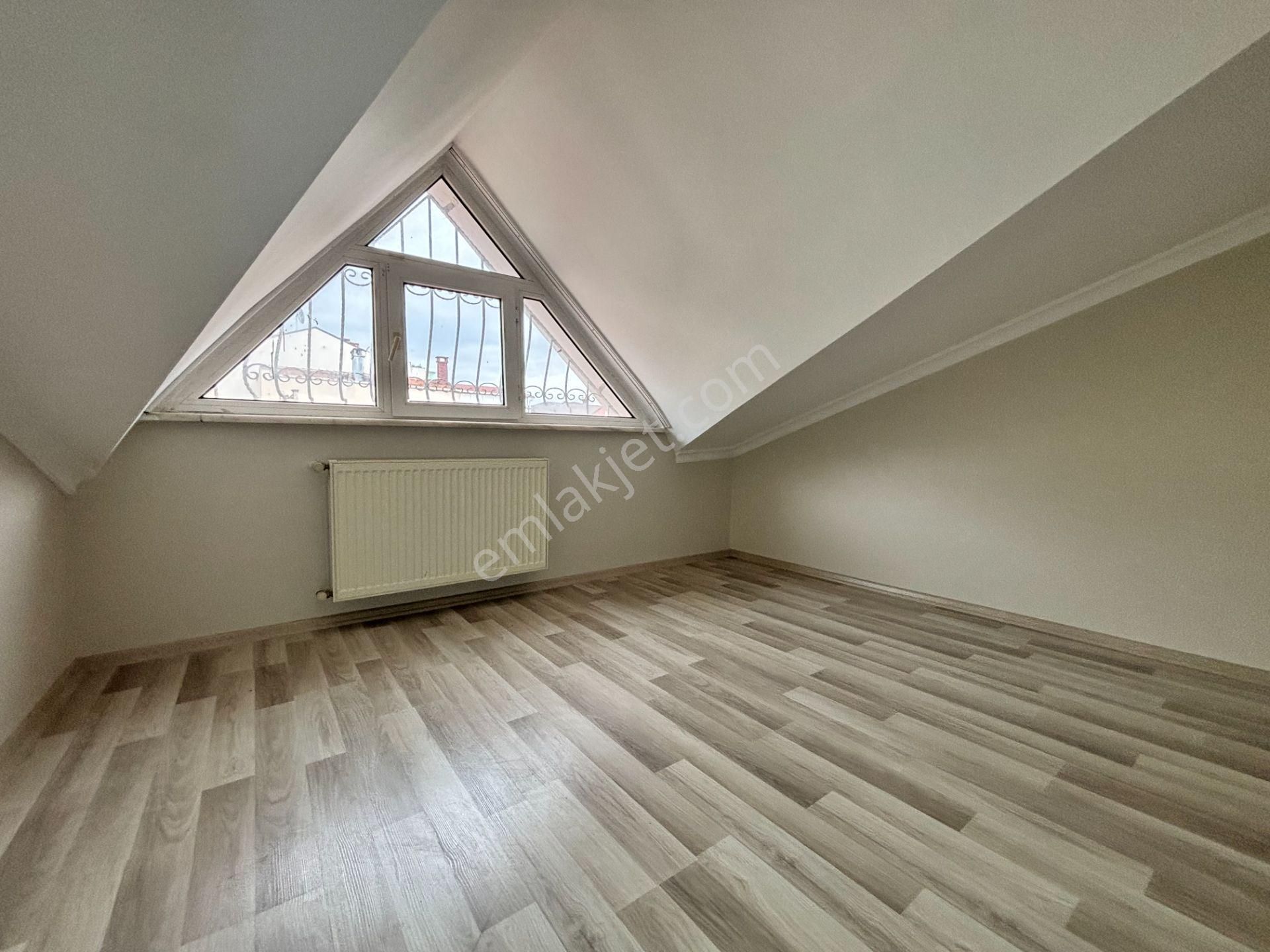 Ortaköy Boğaz Manzaralı Kiralık 3+2 Dubleks Daire - Görsel 34