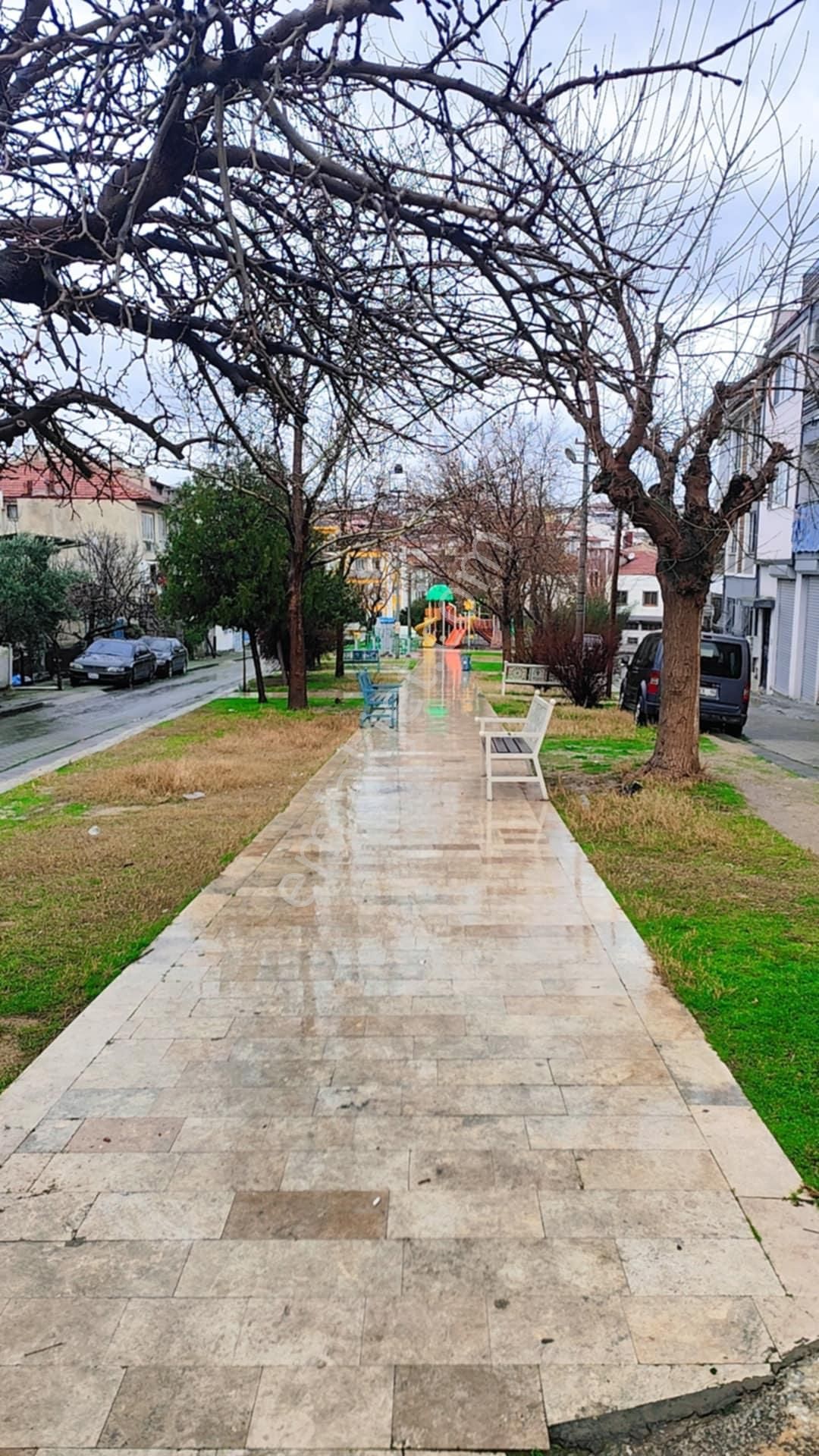 Bakırlı Mahallesinde Parkın Yanında Geniş Kullanışlı Doğalgazlı Ters Dubleks 2+1/95 M2 Daire - Görsel 3