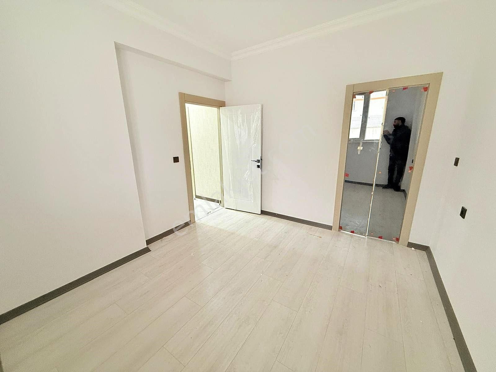 Yıldız'dan Kat Konumunda 100m2 Depolu Lüx 2+1 Fırsat Dairesi !!! - Görsel 24