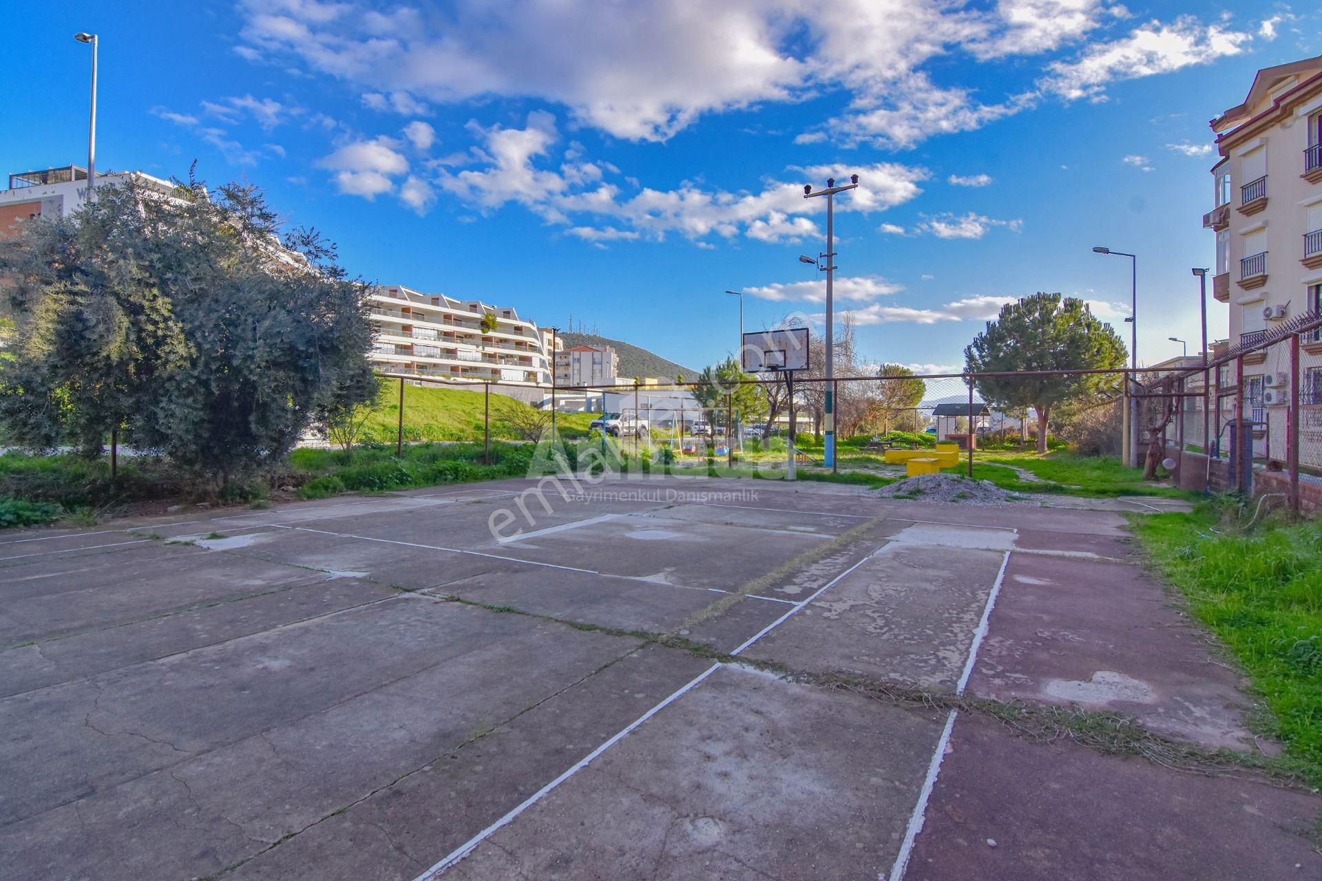 Kuşadası Ege Mahallesi'nde Satılık 3+1 Daire - Görsel 29