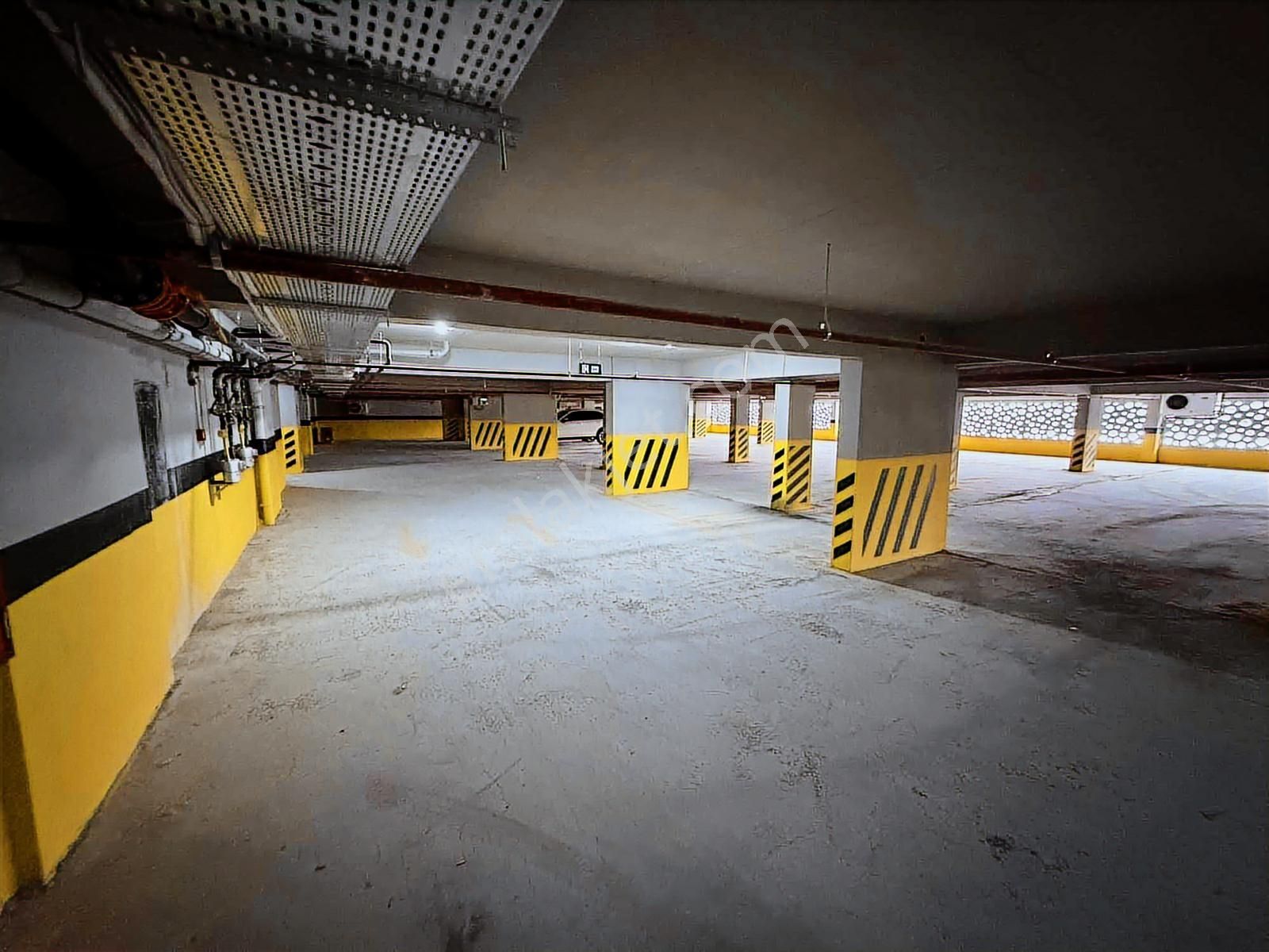 Akprime'dan Adress Göksuda Göl Manzaralı 3+1 Fırsat Dairesi - Görsel 13