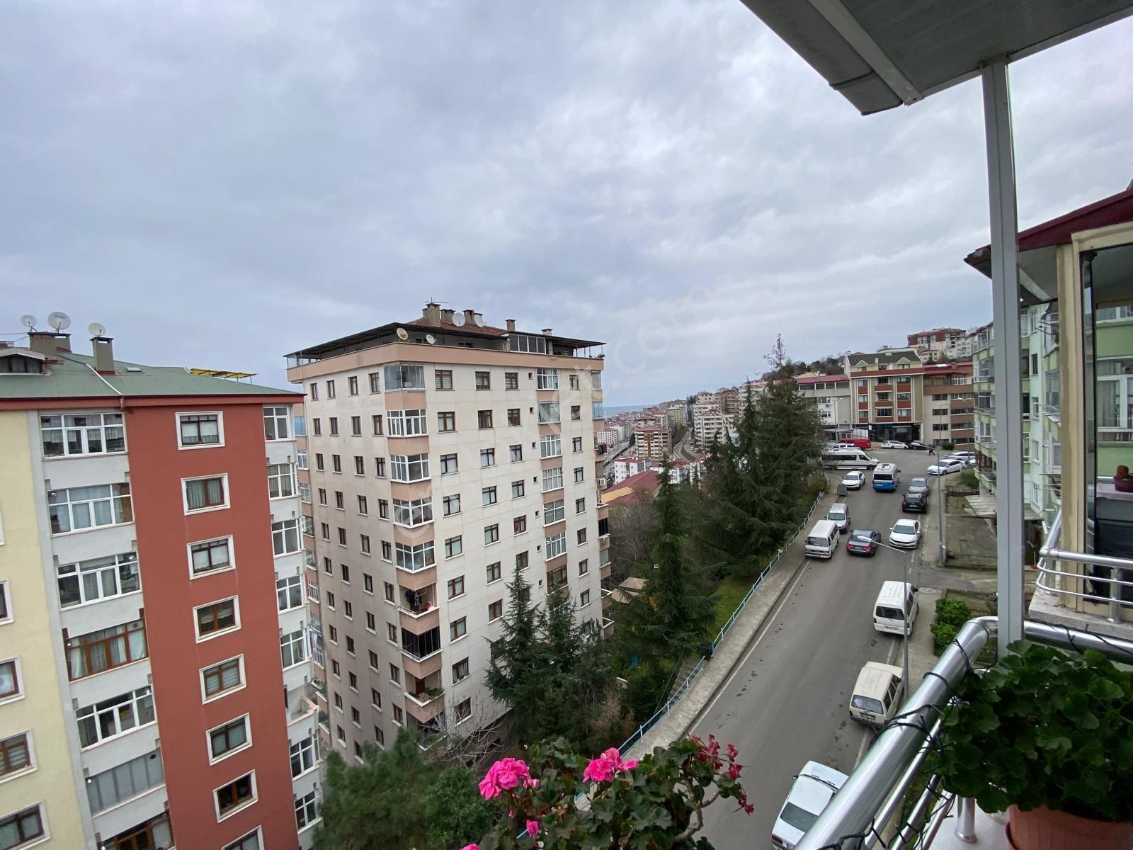 Trabzon'da Kiralık 2+1 Daire - Görsel 9