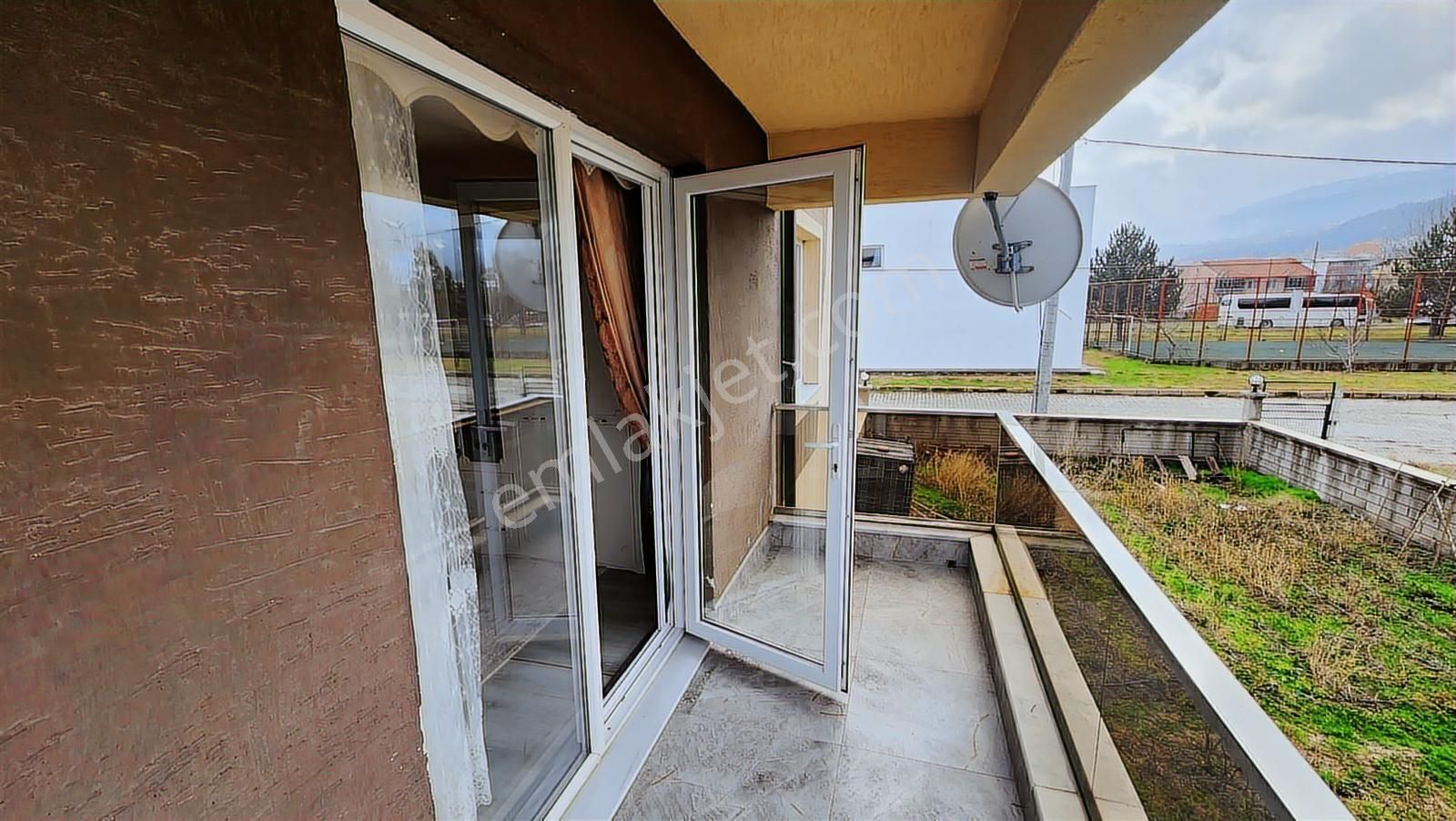 Hg'den Cadde Üstü 3+1 Daire - Görsel 16