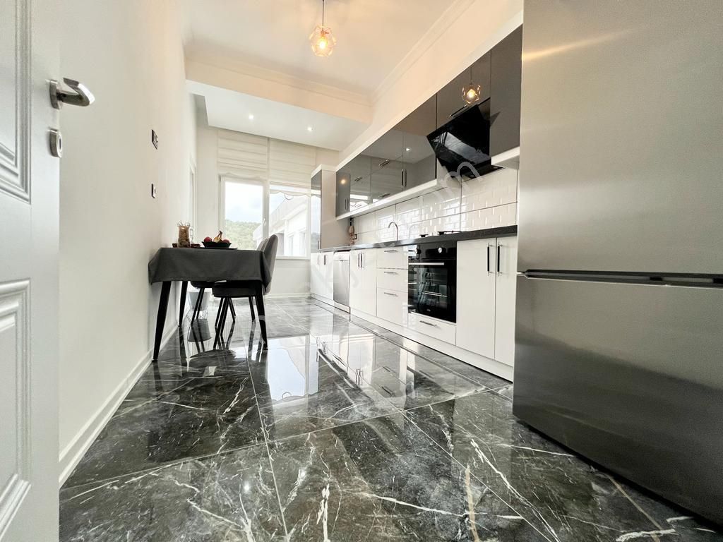 ꧁akçay Ay Emlaktan꧂kadıköy'de Dağ Ve Deniz Manzaralı Yüzme Havuzlu Türk Hamamlı Satılık 2+1 Daire - Görsel 4