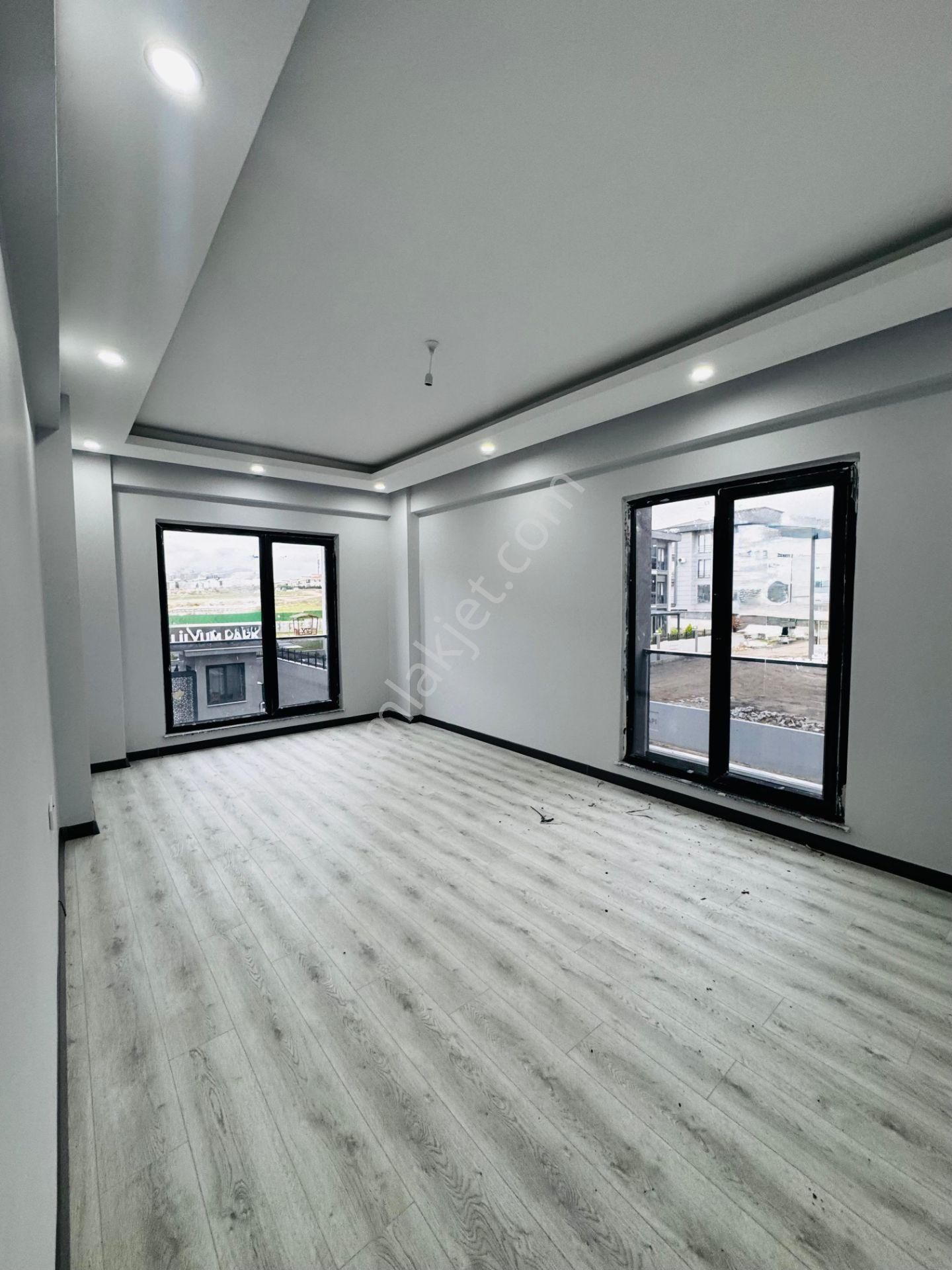 Çorlu'nun Elit Bölgesi Hürriyet'te 2+1 Butik Site İçi Kupon Daire - Görsel 3