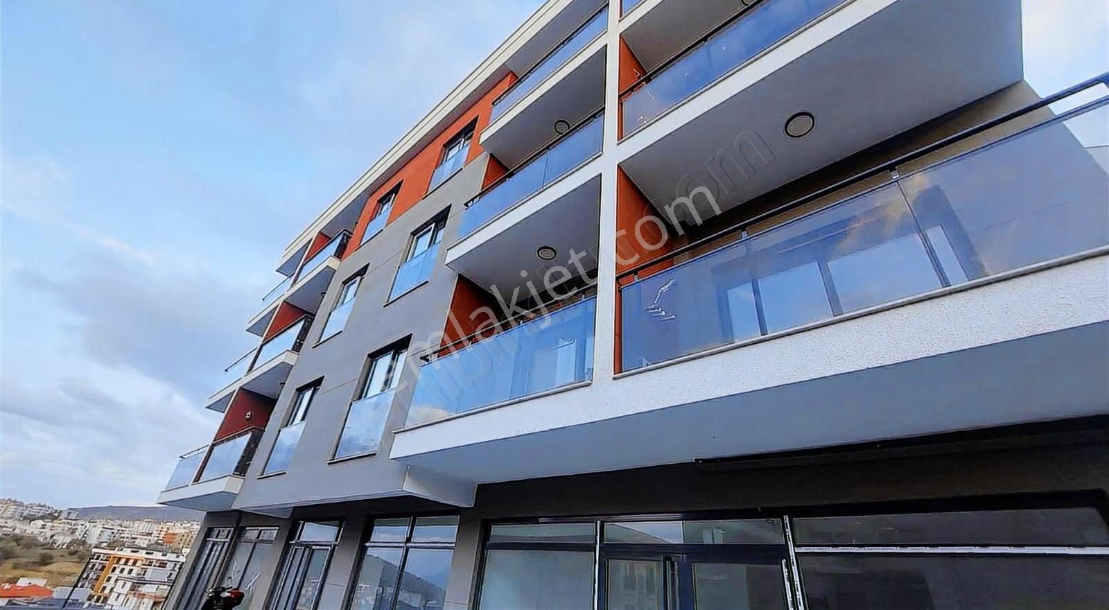 Kuşadası Değirmendere Mahallesinde Yerden Isıtmalı Sıfır 1+1 - Görsel 3