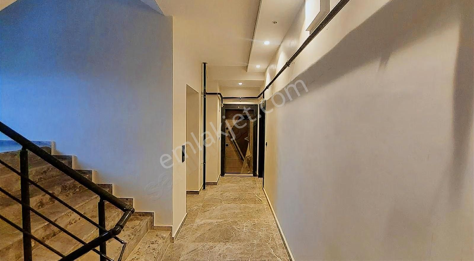 Kuşadası Değirmendere Mahallesinde Yerden Isıtmalı Sıfır 1+1 - Görsel 5