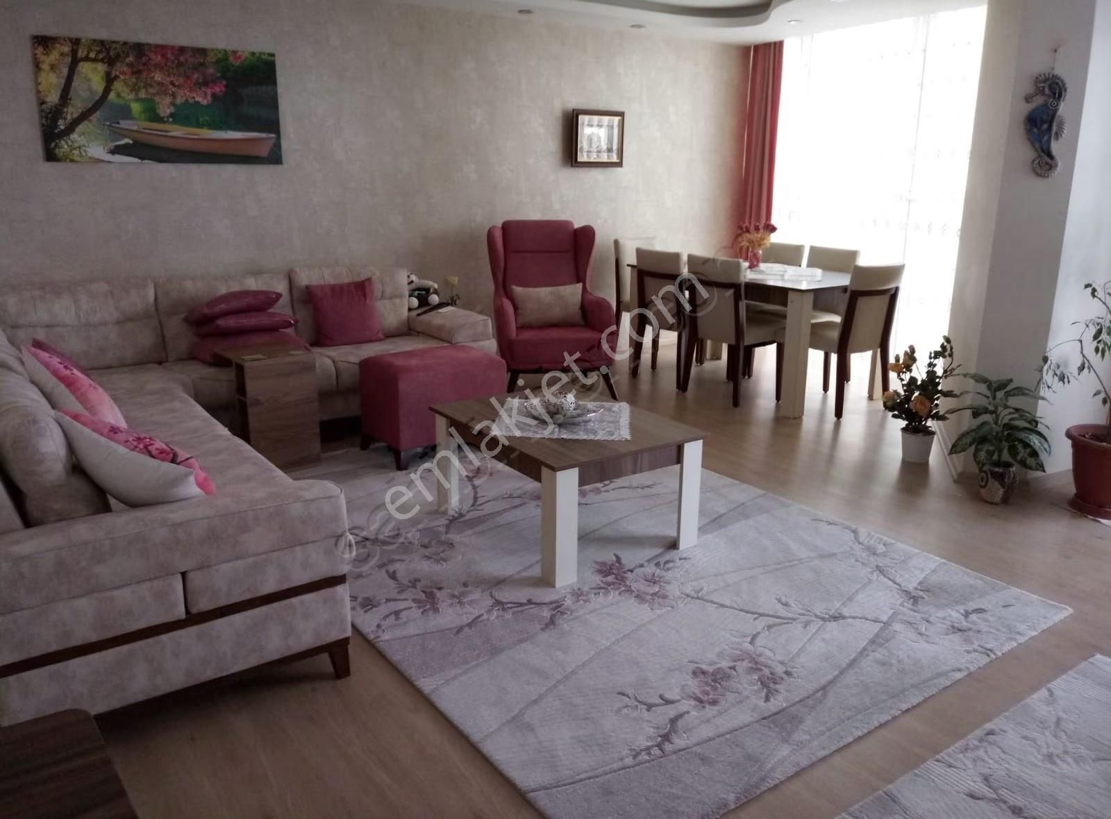 Kuşadası Ege Mahallesinde Havuzlu Doğalgazlı Satılık 3+1 Daire.. - Görsel 26