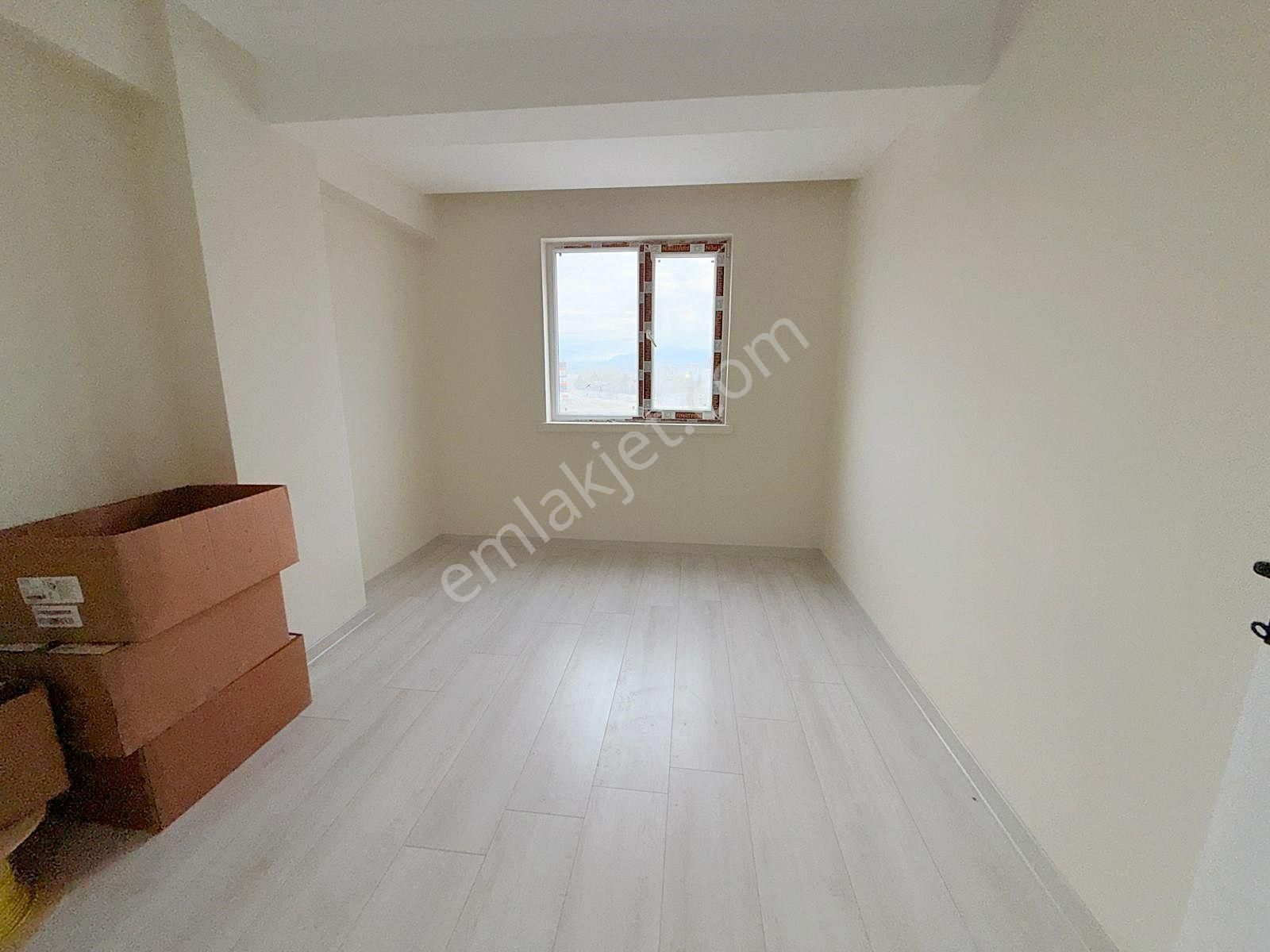 Yıldız'dan Köşe Başı Ara Kat Çok Geniş Park Cepheli 3+1 Fırsatı! - Görsel 20