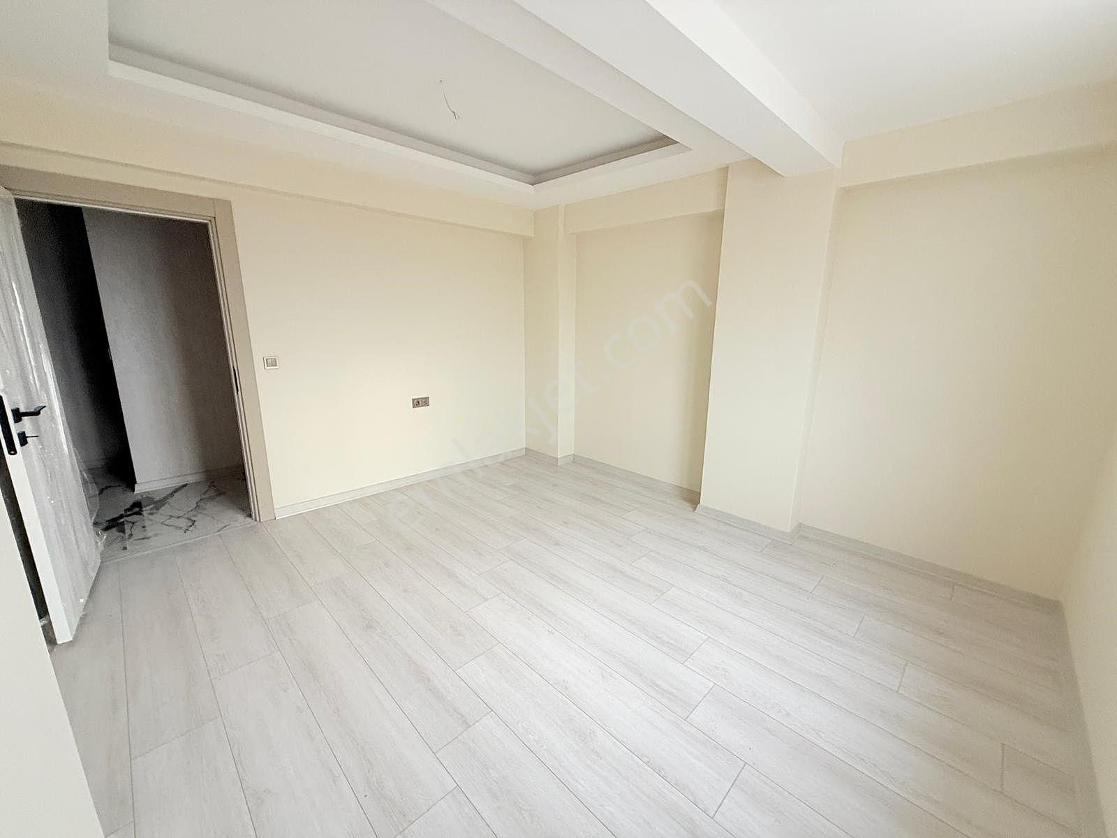 Yıldız'dan Köşe Başı Ara Kat Çok Geniş Park Cepheli 3+1 Fırsatı! - Görsel 18