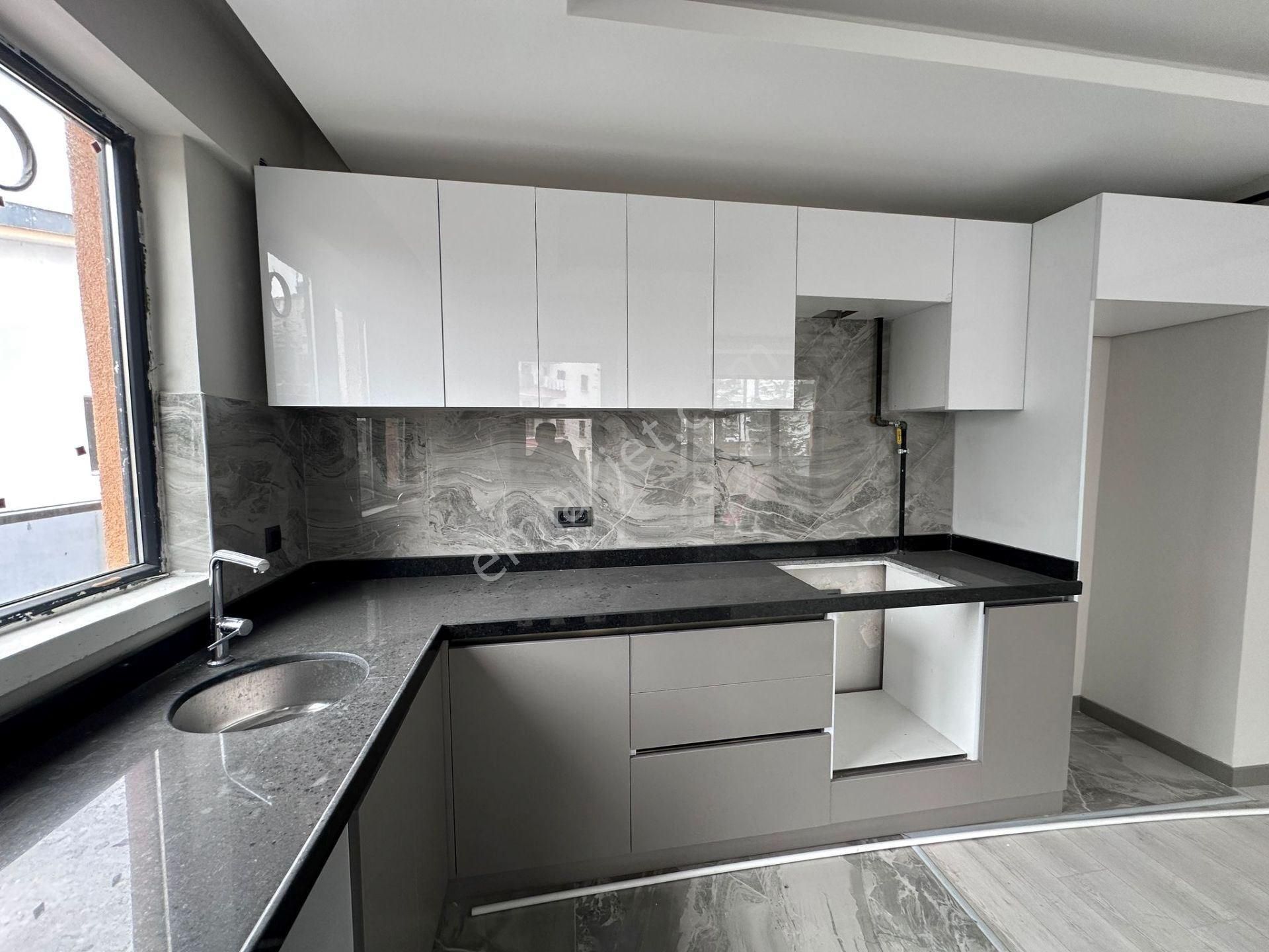 Selçuklu Caddesinde 2+1 Asansörlü Satılık Sıfır Daire - Görsel 2