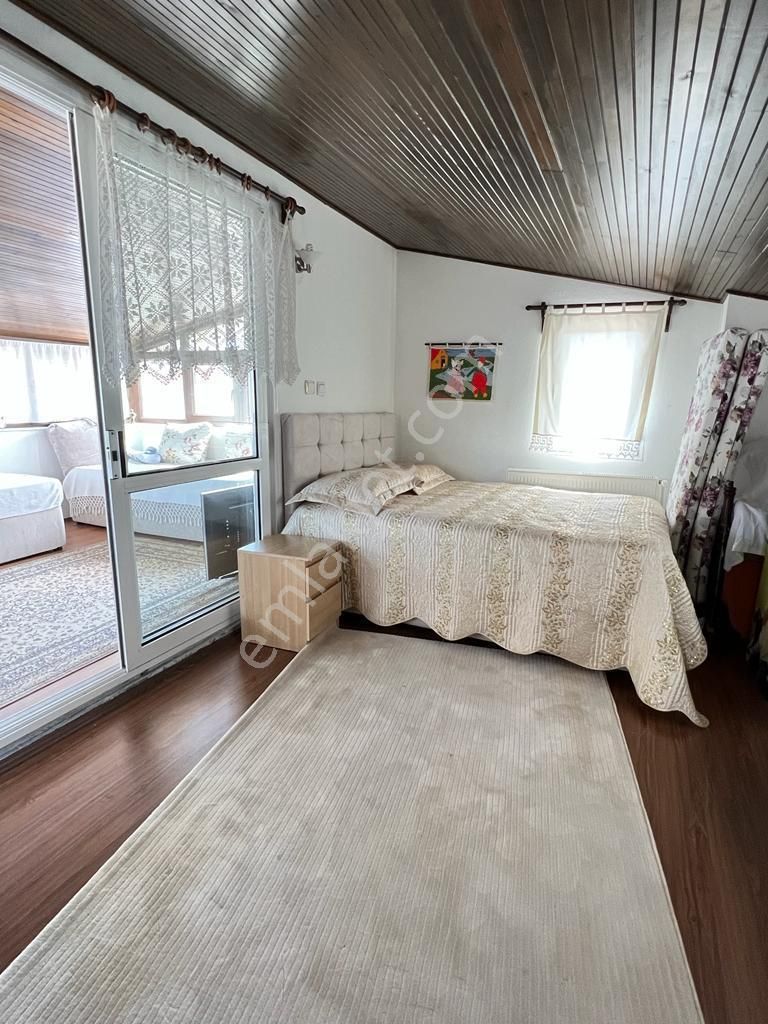 Yenifoça Gencellide Sahile 150m.satılık Tam Müstakil Trıbleks - Görsel 22