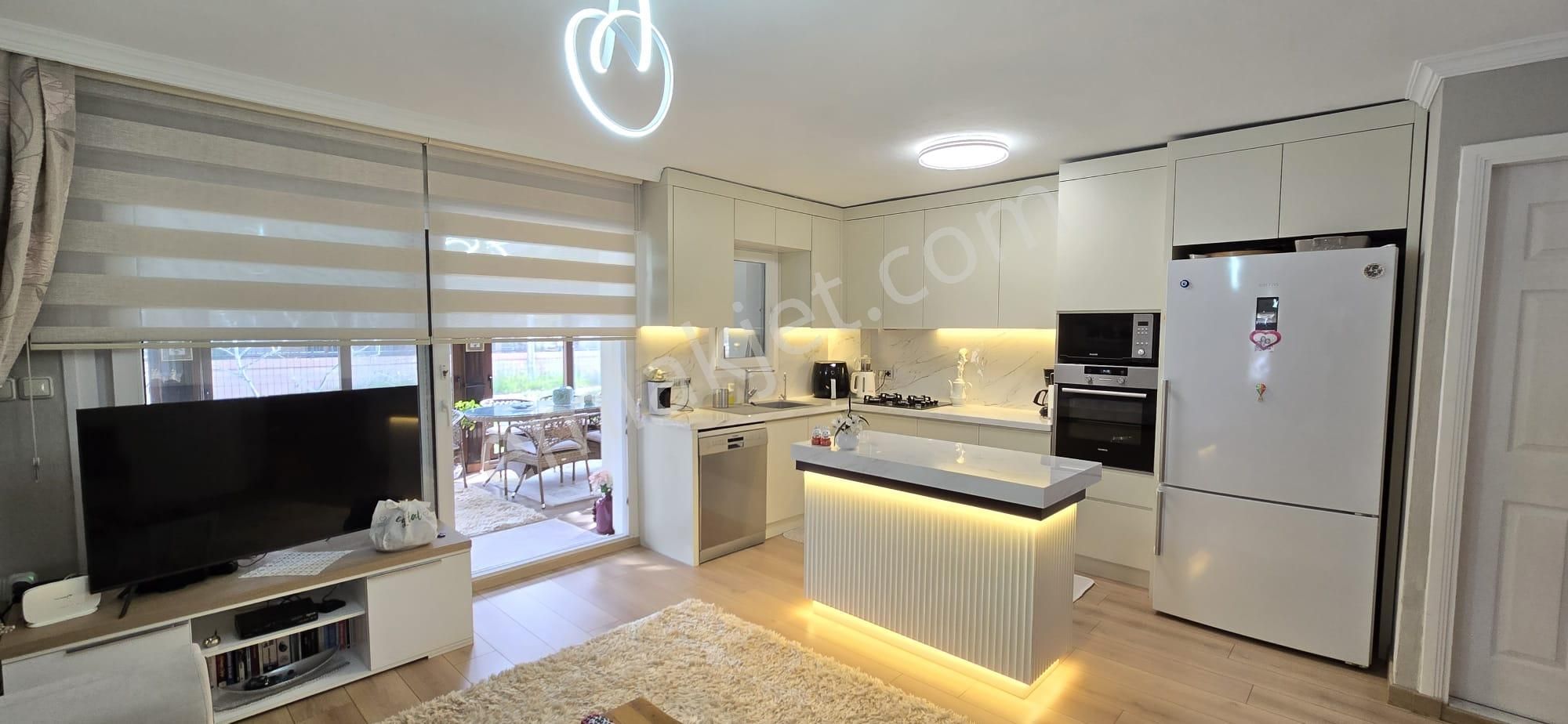 Yenifoça Gencellide Sahile 150m.satılık Tam Müstakil Trıbleks - Görsel 18