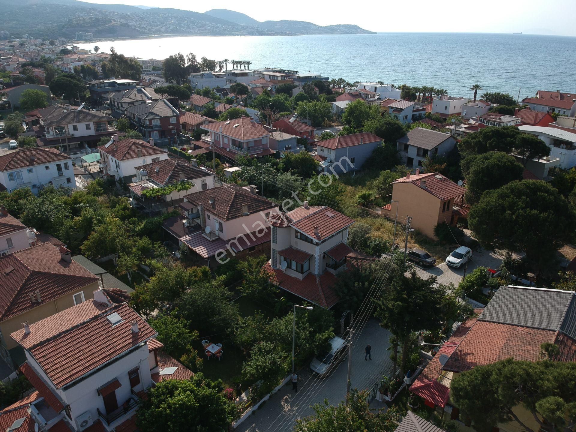 Yenifoça Gencellide Sahile 150m.satılık Tam Müstakil Trıbleks - Görsel 5