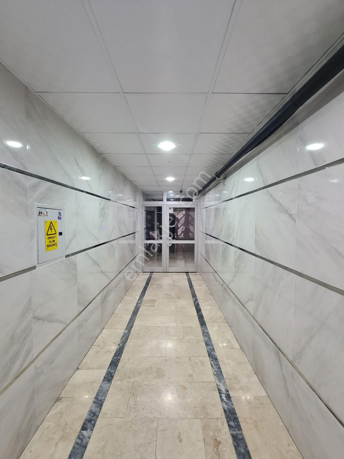 Hayri Erişen İ.ö.o Yakını Yeni Bina 2-banyolu Kiralık Geniş 3+1 - Görsel 35