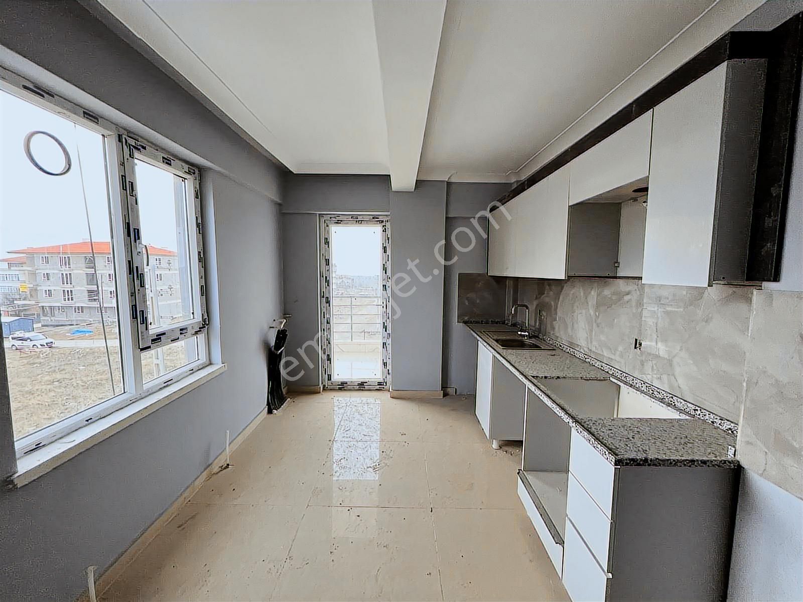 Devlet Hst. Yanı Ara Kat Güney Cephe 2 Banyo Sıfır Kelepir Daire - Görsel 3
