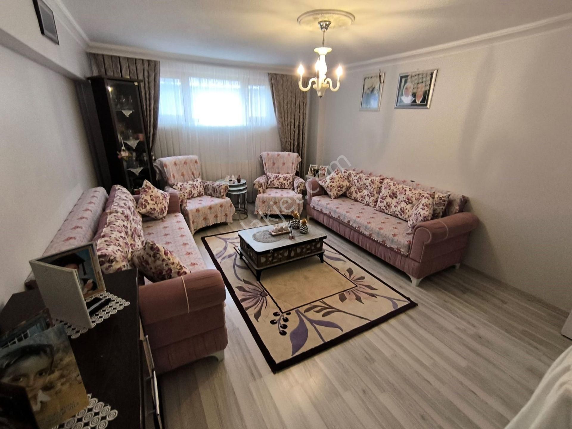 Fiyat Düştü Pınarbaşı Mah. Bahçe Katı-balkonlu 3+1 Satılık Daire - Görsel 8