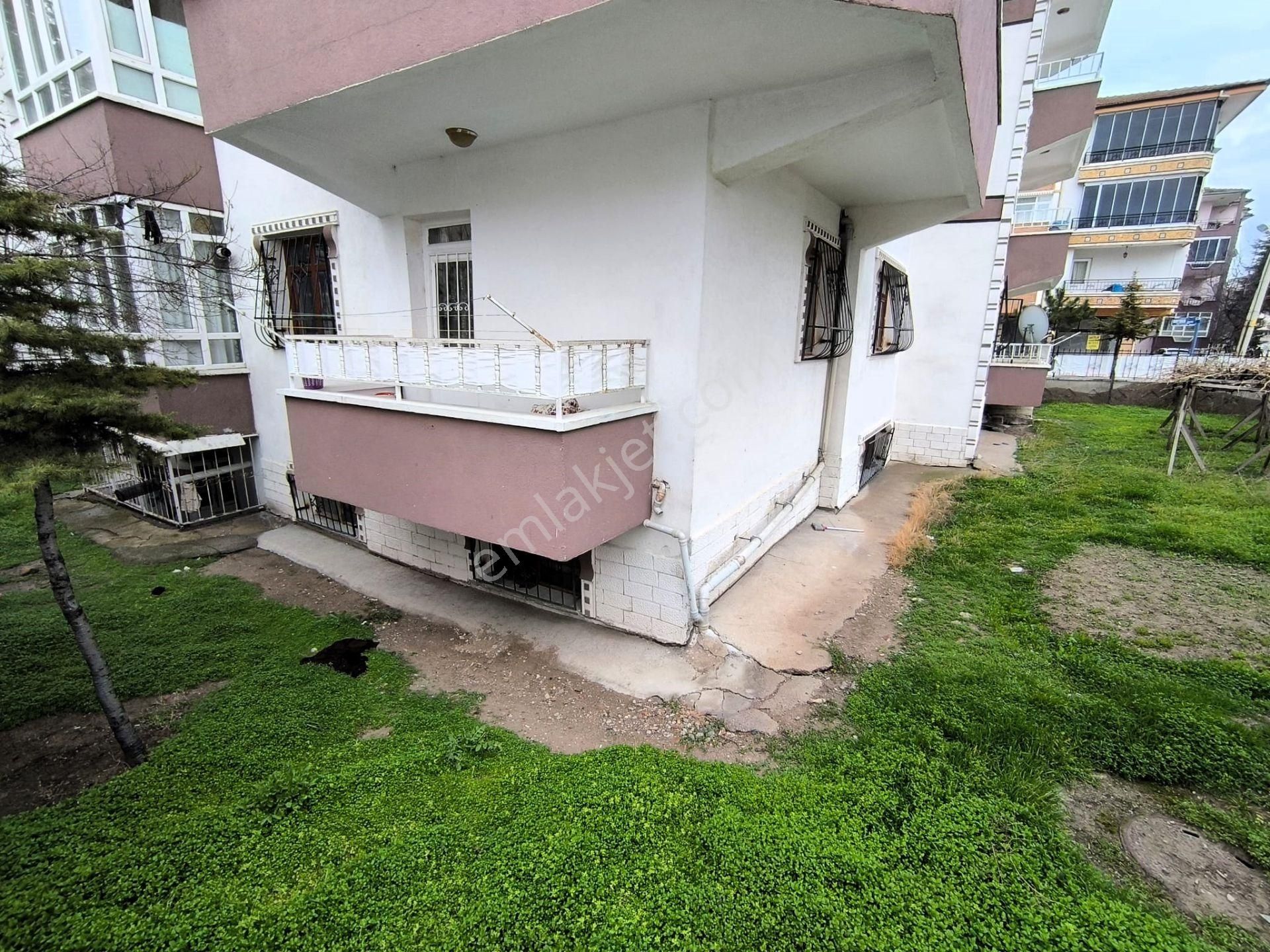Fiyat Düştü Pınarbaşı Mah. Bahçe Katı-balkonlu 3+1 Satılık Daire - Görsel 31