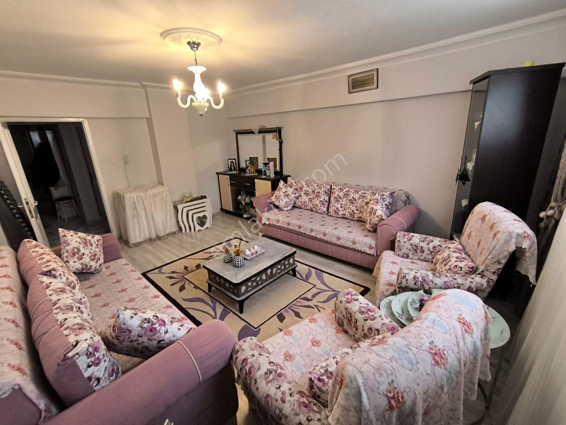 Fiyat Düştü Pınarbaşı Mah. Bahçe Katı-balkonlu 3+1 Satılık Daire - Görsel 6