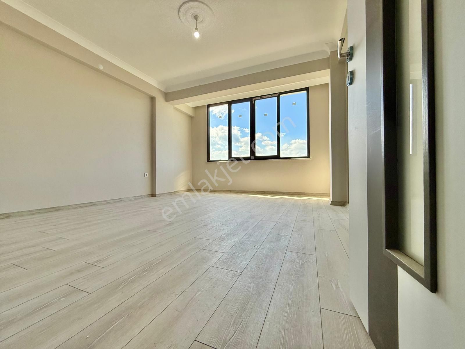 ꧁akçay Ay Emlak'tan꧂küçükkuyu'da Kazdağlarının Eteklerinde Muhteşem Manzaralı Satılık 2+1 Lüx Daire - Görsel 15