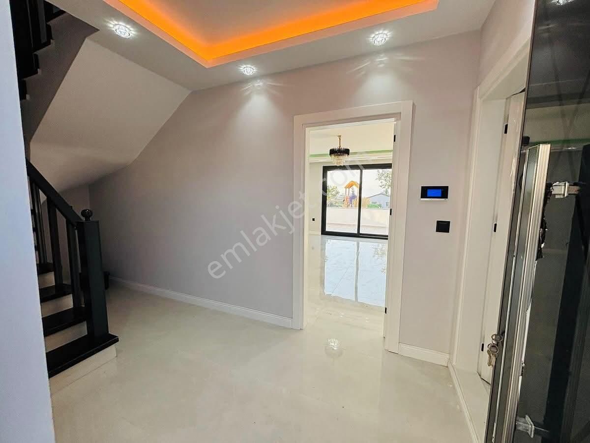 Hisar Mahallesi’nde Deniz Manzaralı Ultra Lüks 3+1 Villa! - Görsel 16