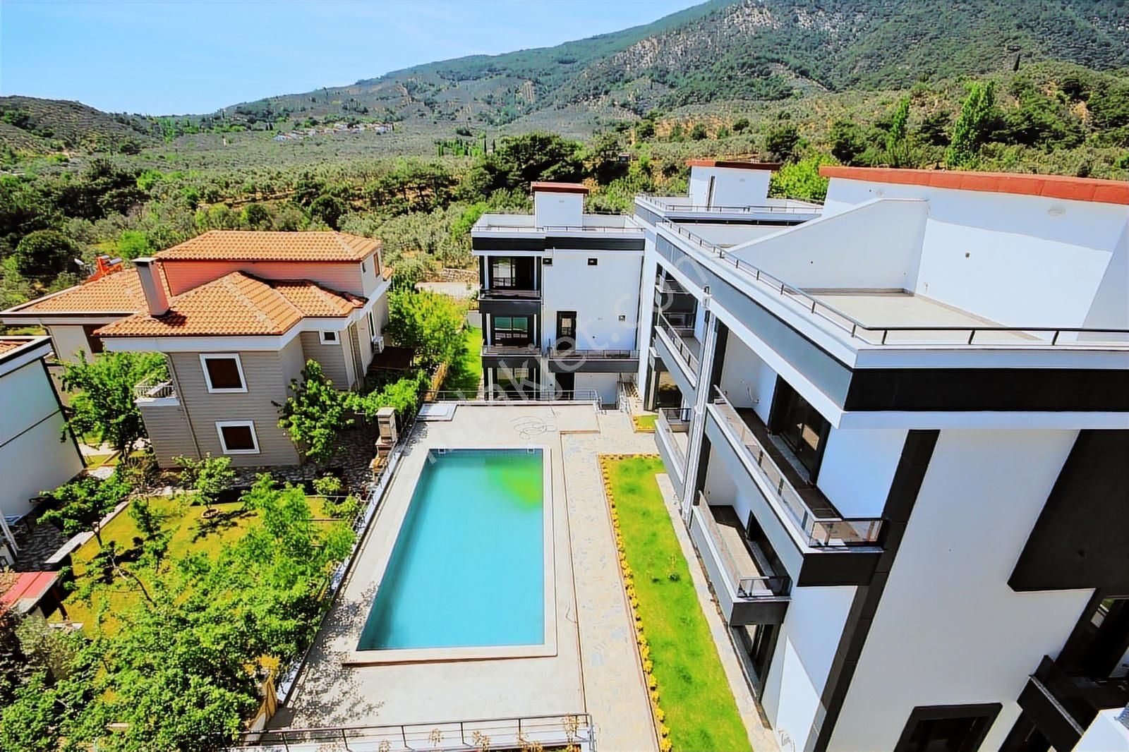 Eu Gayrimenkulden Havuzlu Site İçerisinde Deniz Manzaralı 4+1 - Görsel 24