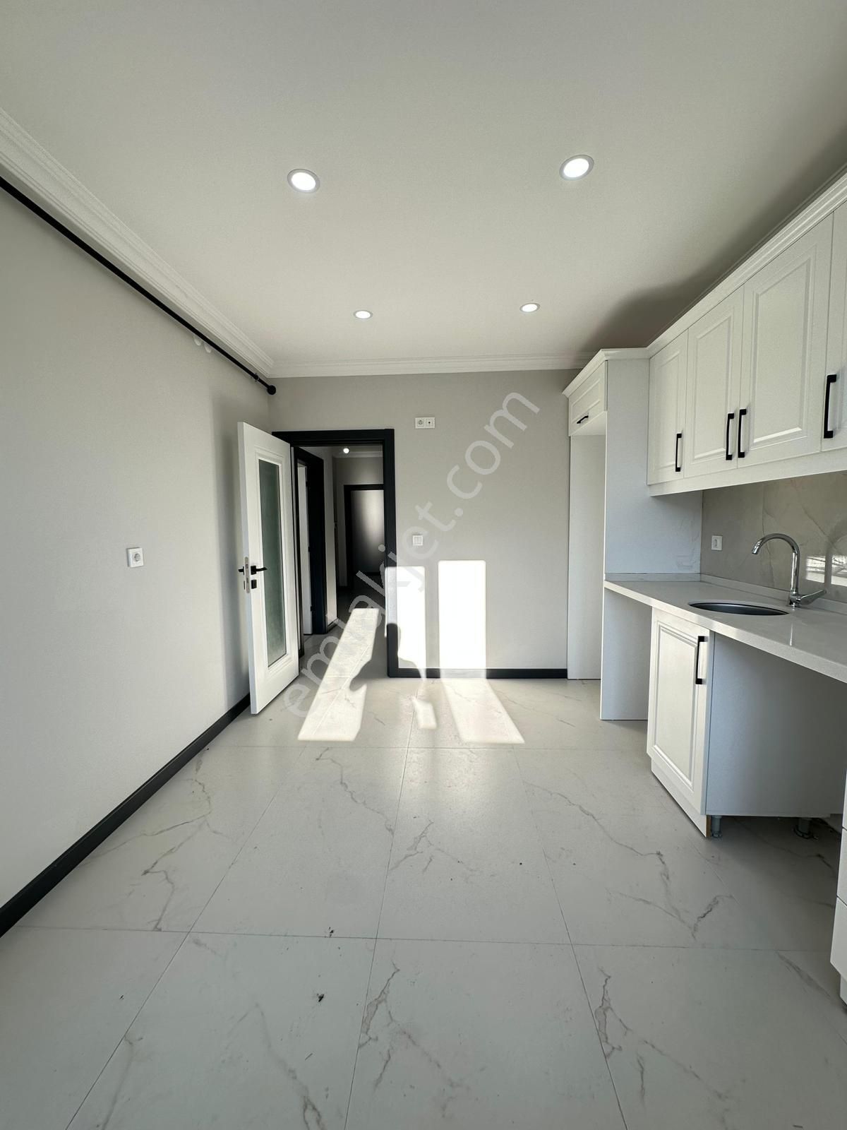 Ergünler İnşaattan Cadde Dibinde 2+1 Satılık Daire - Görsel 11