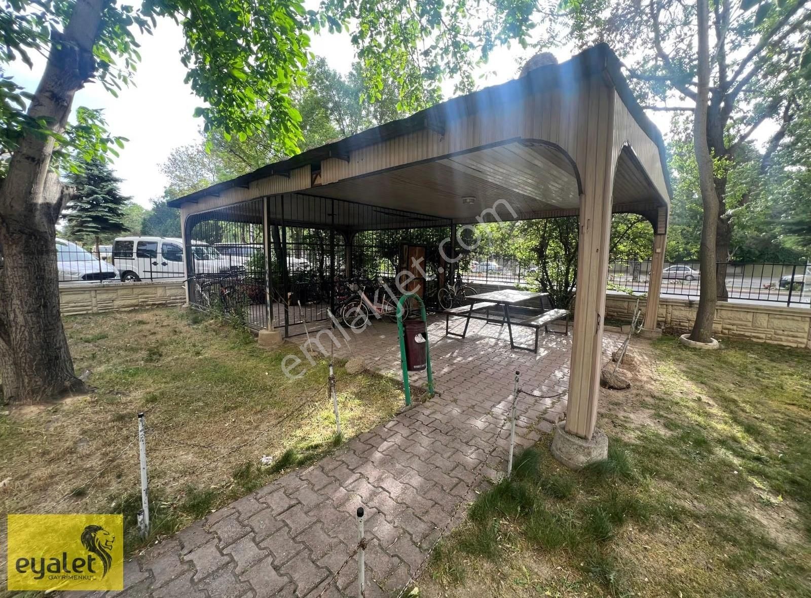 Hava Loj. Karşısı Ankara Caddesi Üzerinde Kiralık 3+1 Daire - Görsel 15