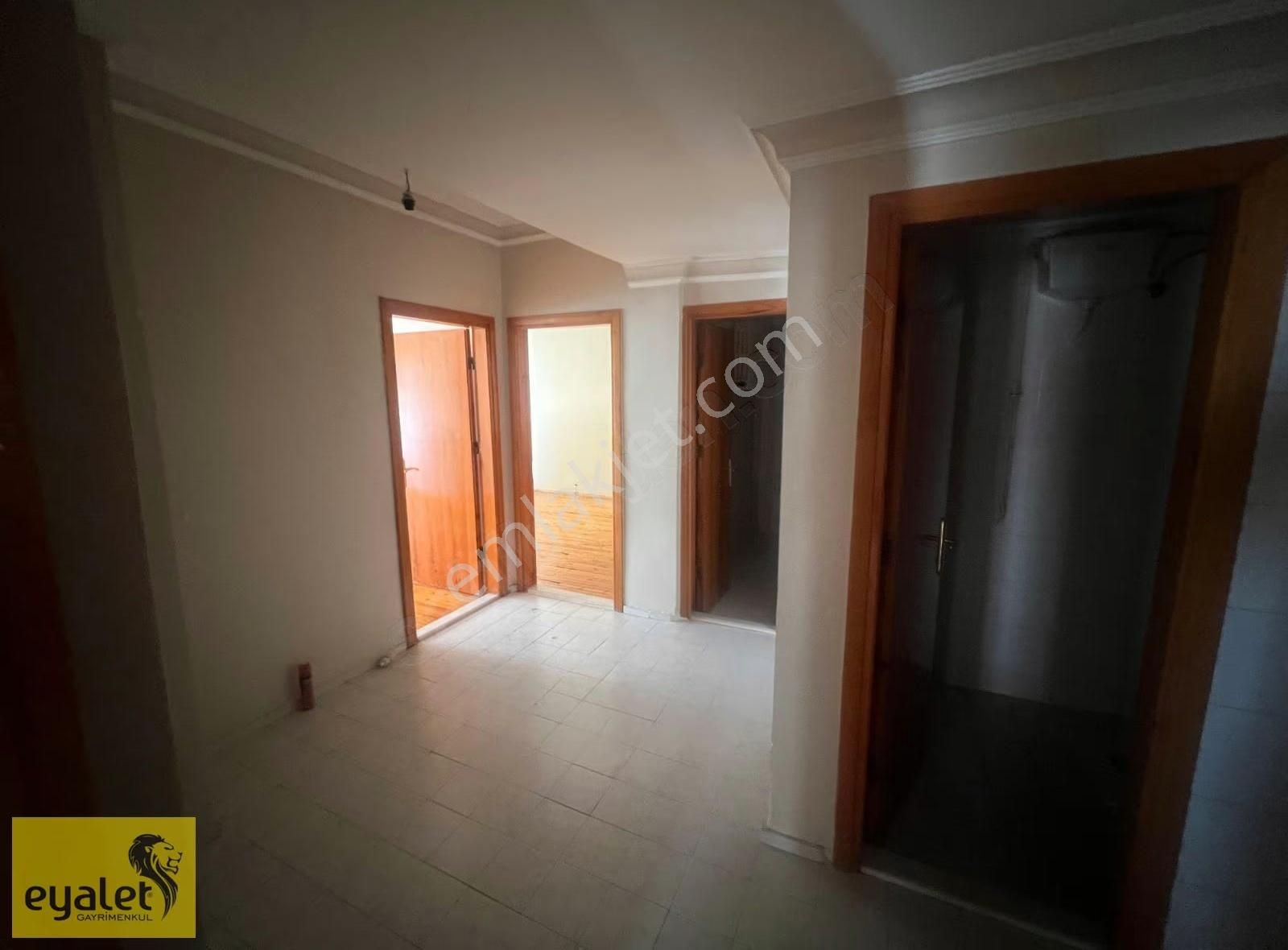 Hava Loj. Karşısı Ankara Caddesi Üzerinde Kiralık 3+1 Daire - Görsel 3