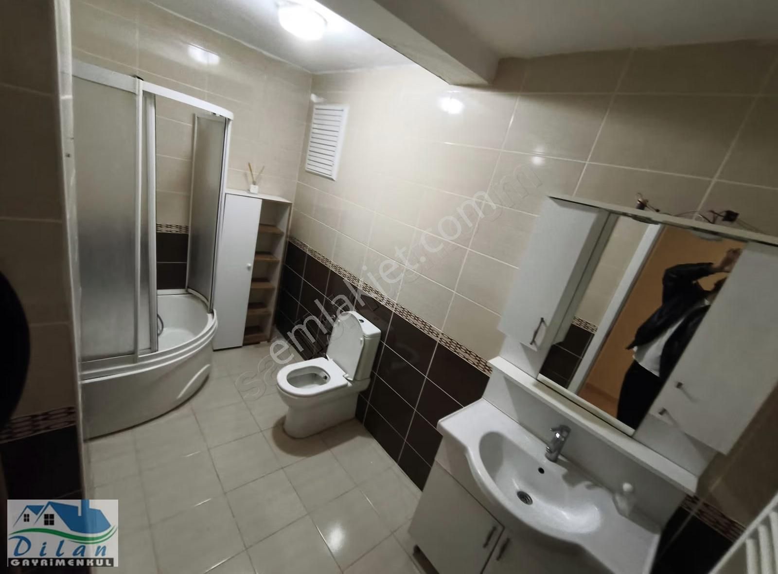 Dilan Gyo'dan Aile Apartmanında 3+1 Geniş Satılık Daire Merkezi - Görsel 20