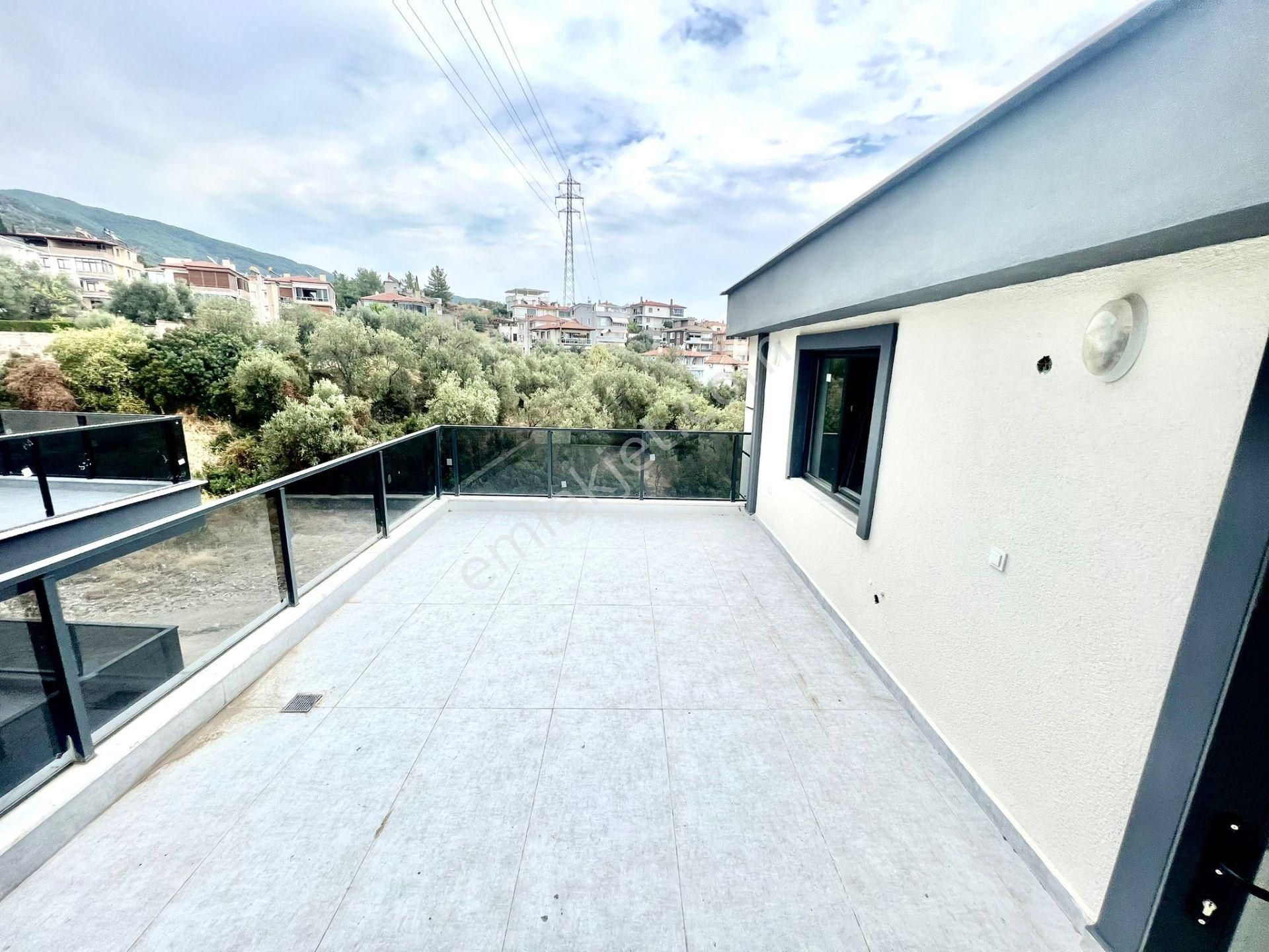 🌜akçay Ay Emlak'tan🌛altınoluk'ta Deniz Ve Dağ Manzaralı Geniş Teraslı Satılık 3+1 Dublex Daire - Görsel 25