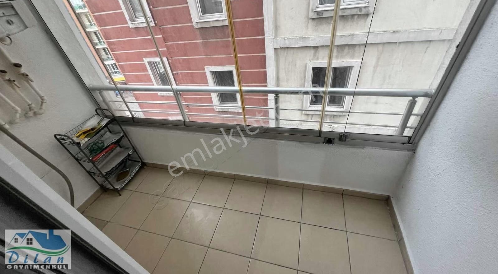 Aile Sitesinde Metrobüse Yürüme Mesafesinde Büyük Tip 2+1 - Görsel 5