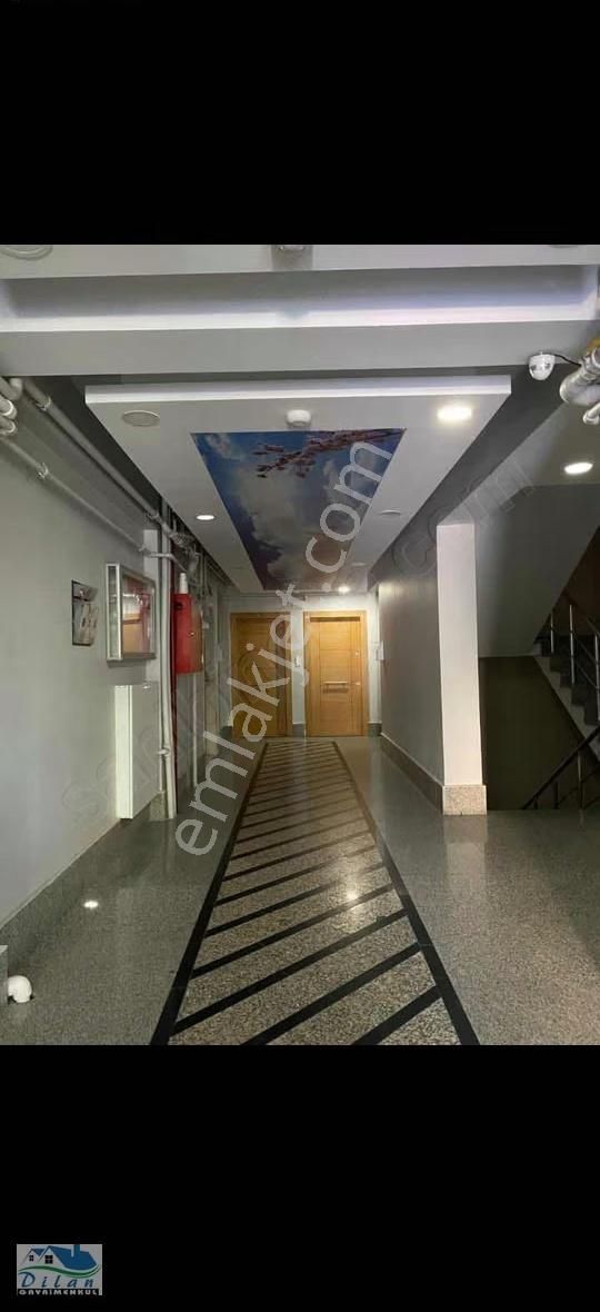 Aile Apartmanında 3+1 Metrobüse 10 Dakika Yürüme Mesafesinde - Görsel 7